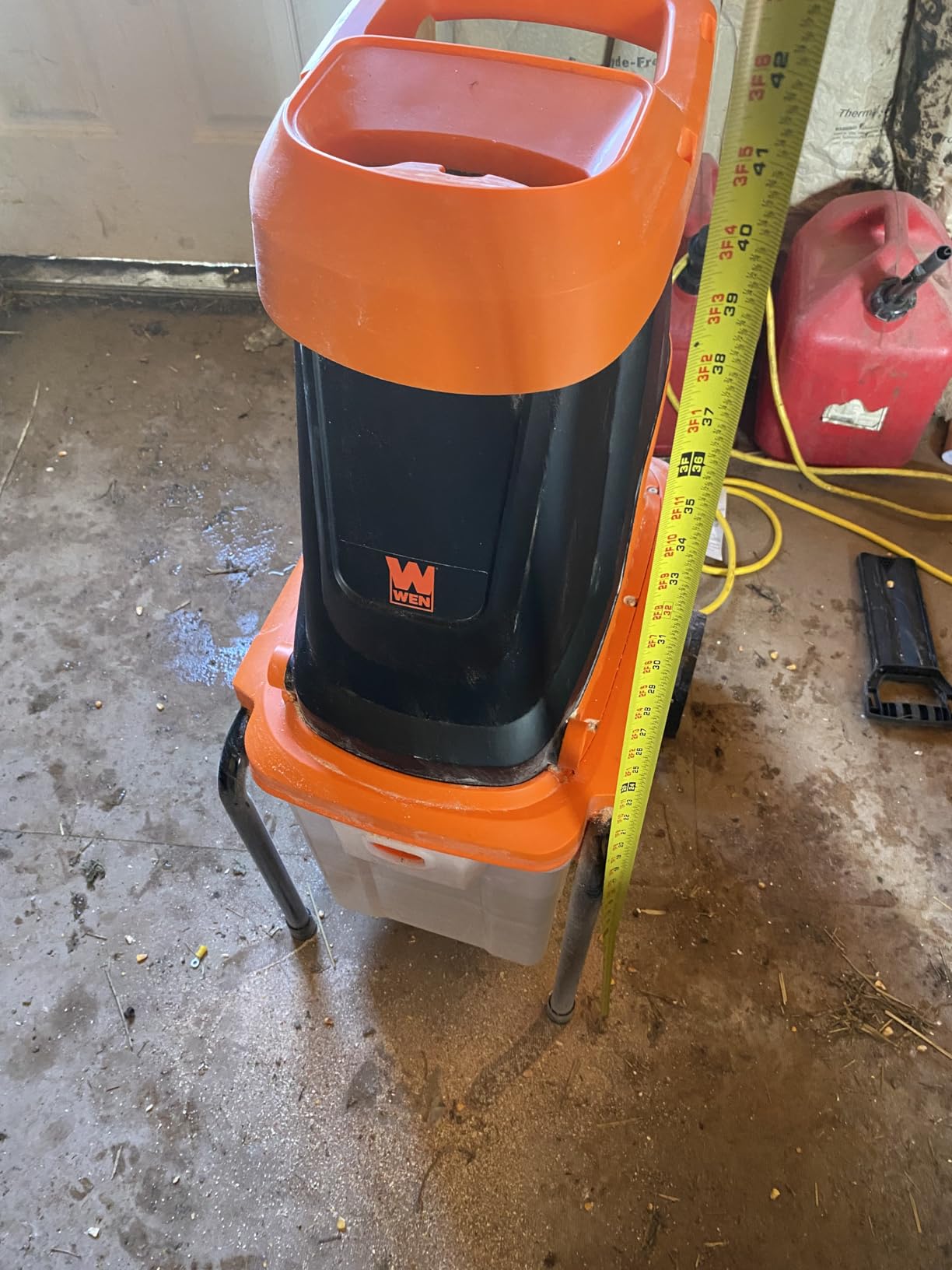 WEN 41130 Electric Wood Chipper and Shredder, 15-Amp, Black customer photo 1