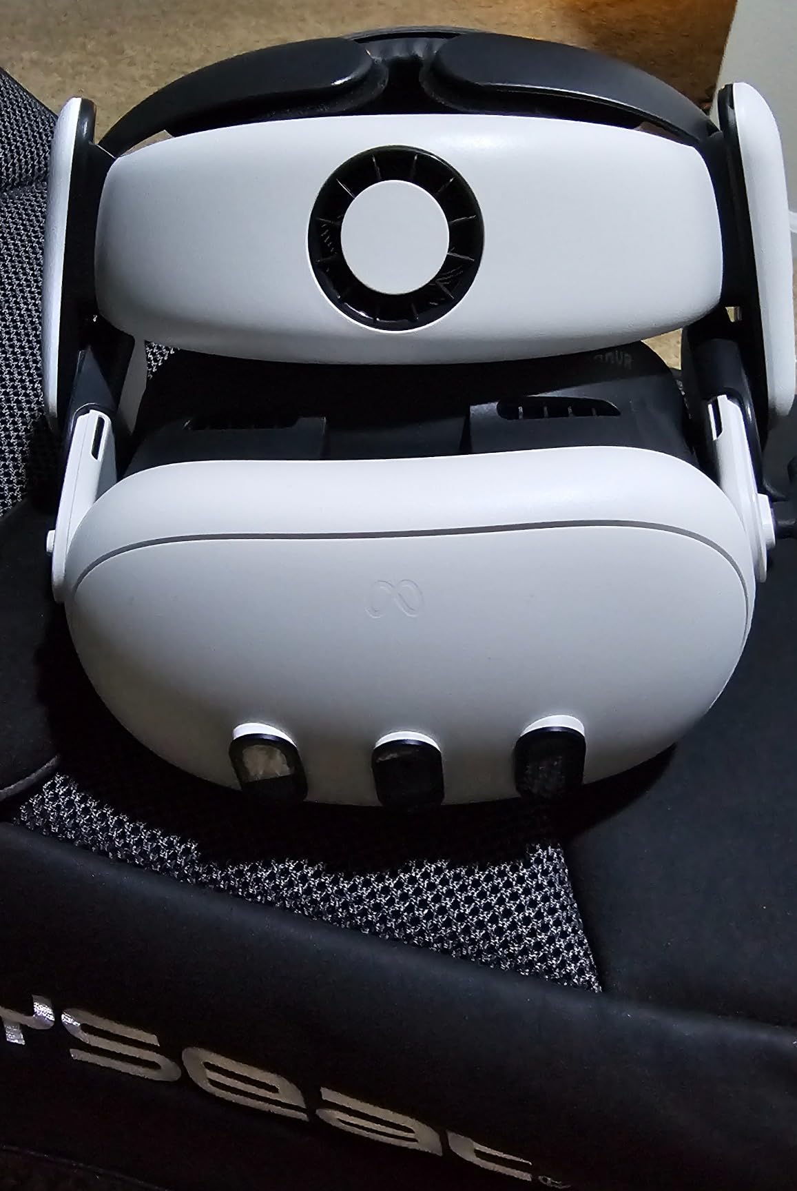 AMVR FC3 Facial Interface with 2 Face Pad Only Compatible with Meta Quest 3 customer photo 1