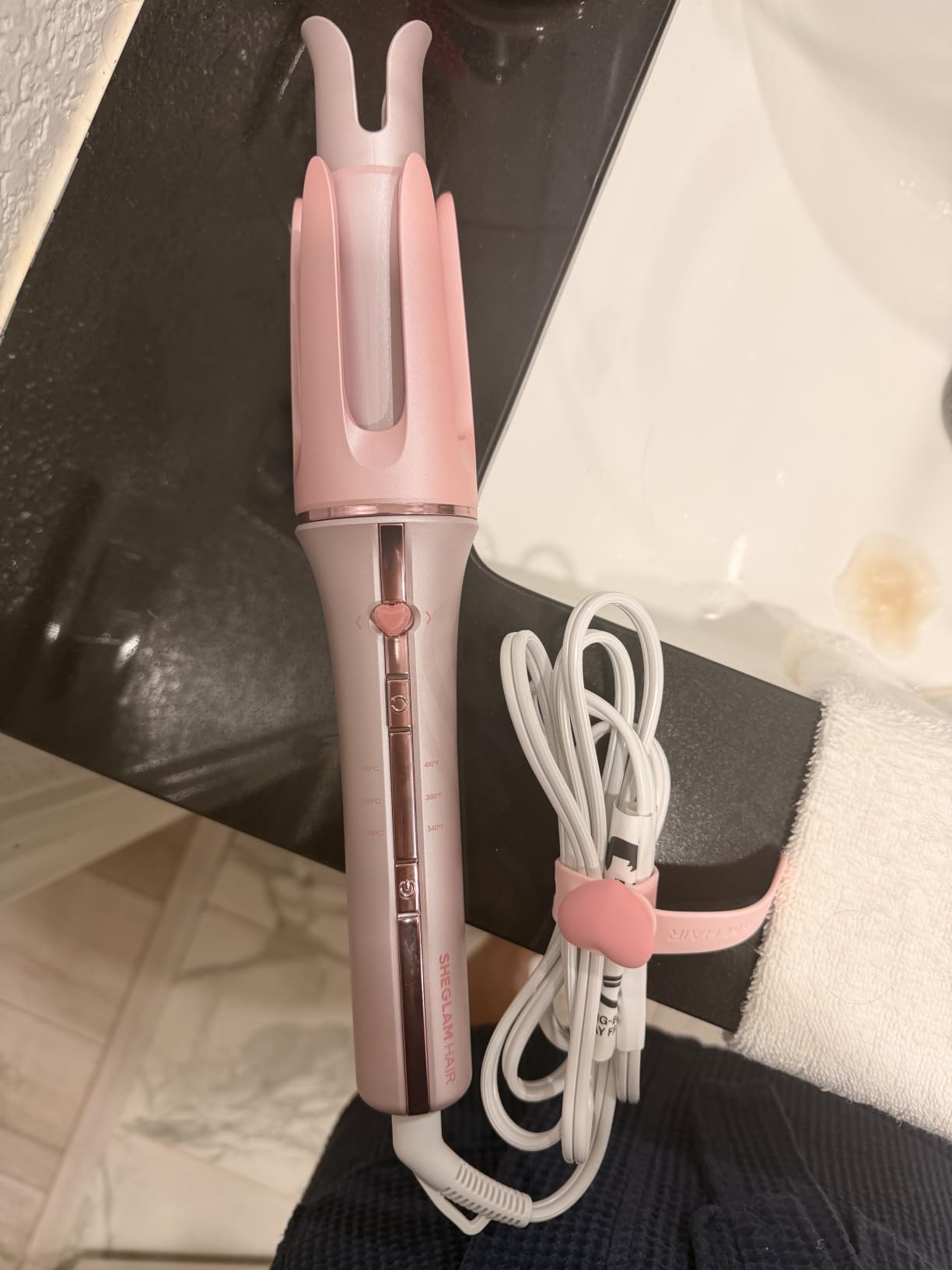 SHEGLAM Automatic Curling Iron 1 1/4 inch with 3 Temperatures Fast Heating, 2-Way Rotation, Anti-Scald, Anti-Tangle Rotating, Automatic Shut-Off for Hair Styling customer photo 1
