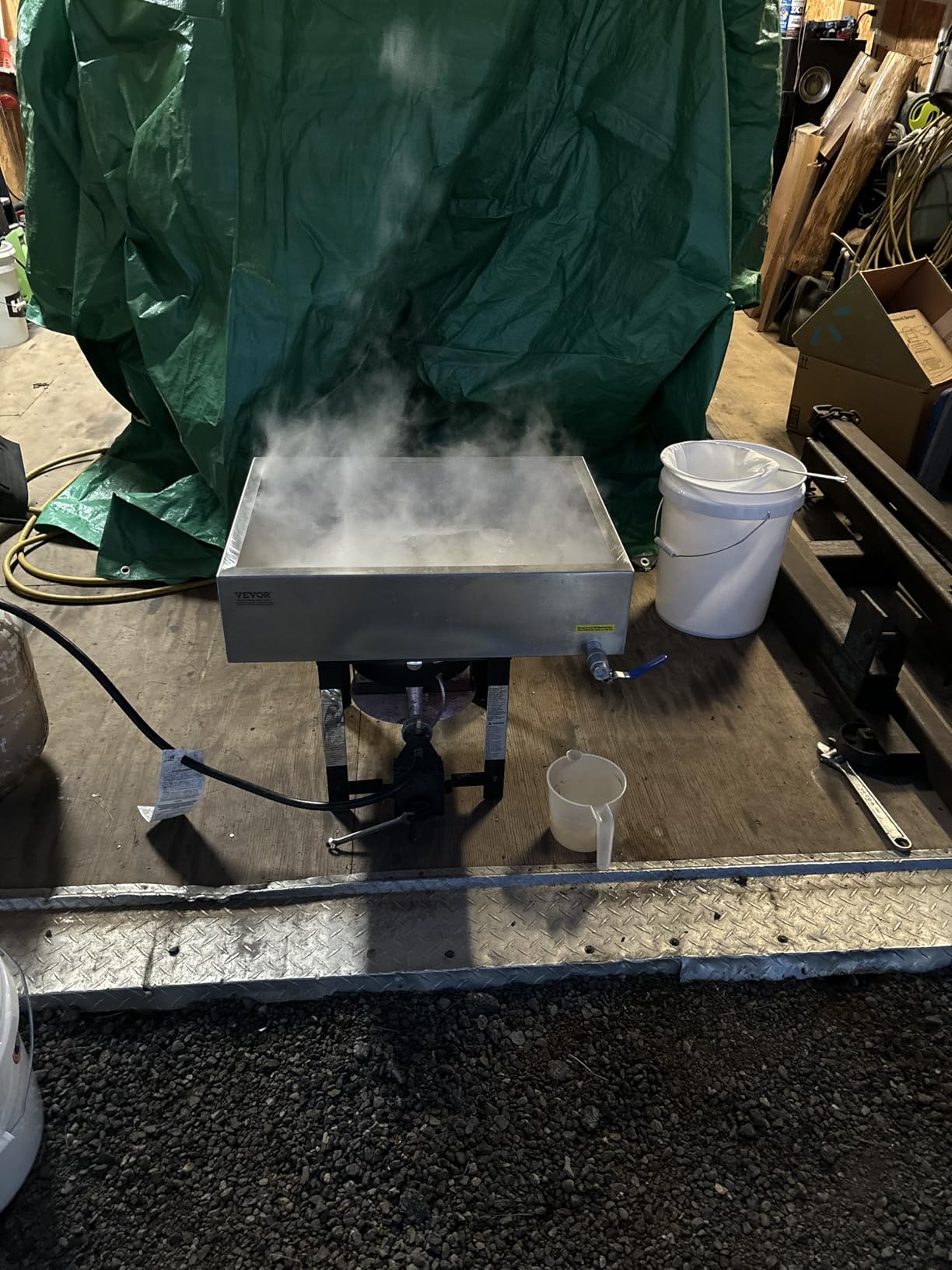 VEVOR Maple Syrup Evaporator Pan, 19.6 Gal, 30 x 16 x 9.5 Inch Maple Syrup,304 Stainless Steel Maple Syrup with Thermometer, 2 Valves and 3 Heating Methods, for Home, Outdoor customer photo 2