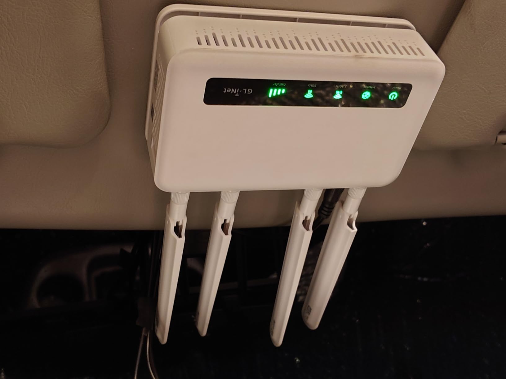 GL.iNet GL-X2000 Spitz Plus 4G LTE CAT 12 Wi-Fi 6 Dual-SIM Router, NA Only | 4G CAT 12, Wi-Fi 6, Detachable Antennas, Dual-SIM, T-Mobile & AT&T IoT Certified, OpenWrt VPN, Home, RV, Road Trips, Offices customer photo 2