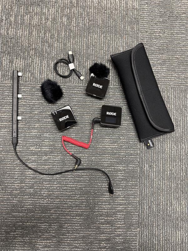 RØDE Wireless GO (Gen 3) (2 TX + 1 RX + Charging Case), 32-Bit Float | 32-bit Float Recording, Automatic Level Control, for Phones, Cameras and Computers (Black) customer photo 1