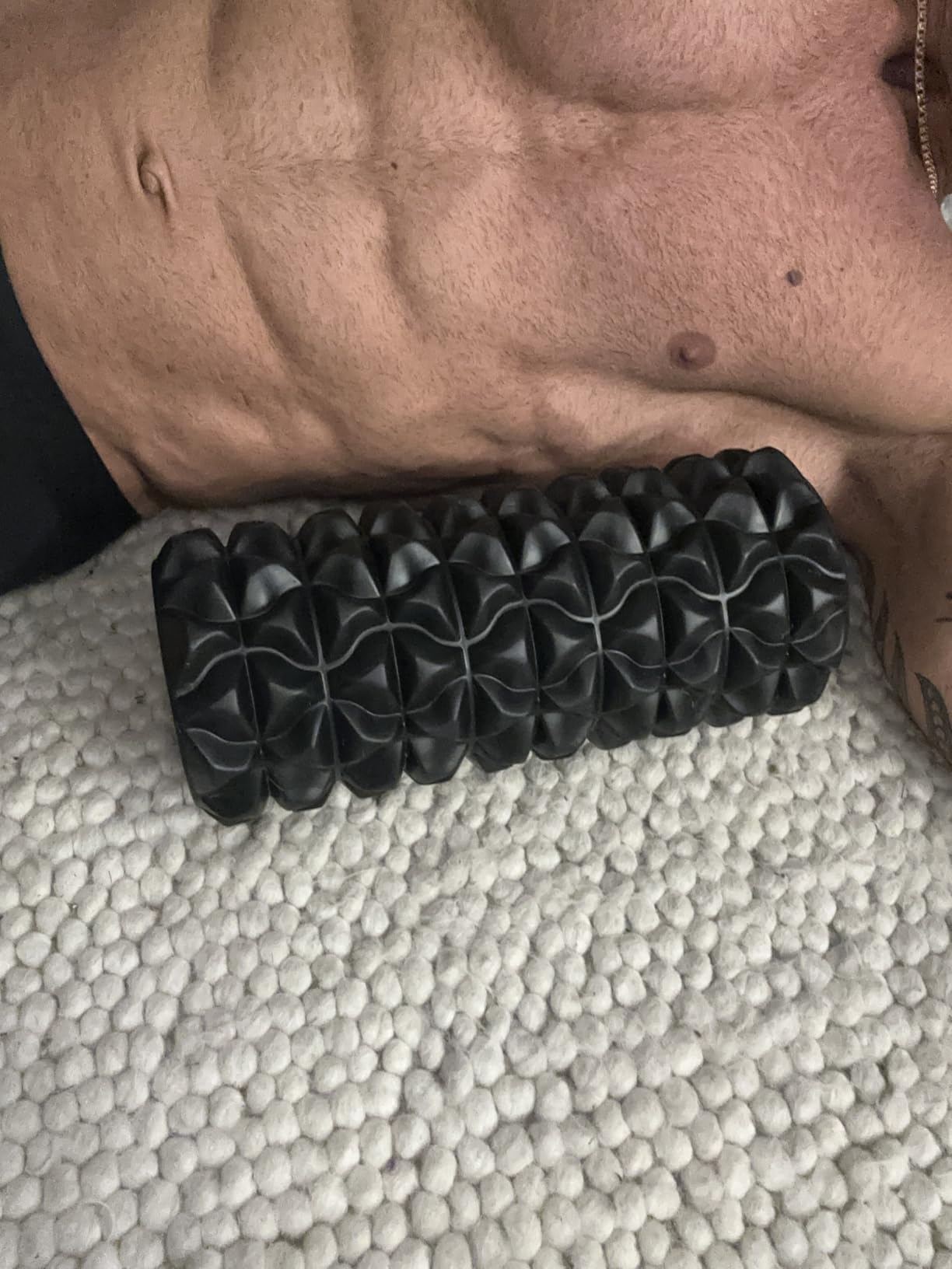 Vibrating Foam Roller, 5-Speed Electric Roller, Rechargeable customer photo 2