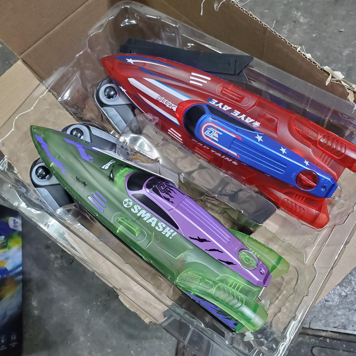 DEERC 2 Pack 13 inch Remote Control Boat for Kids, 4 Batteries, LED Lights customer photo 1