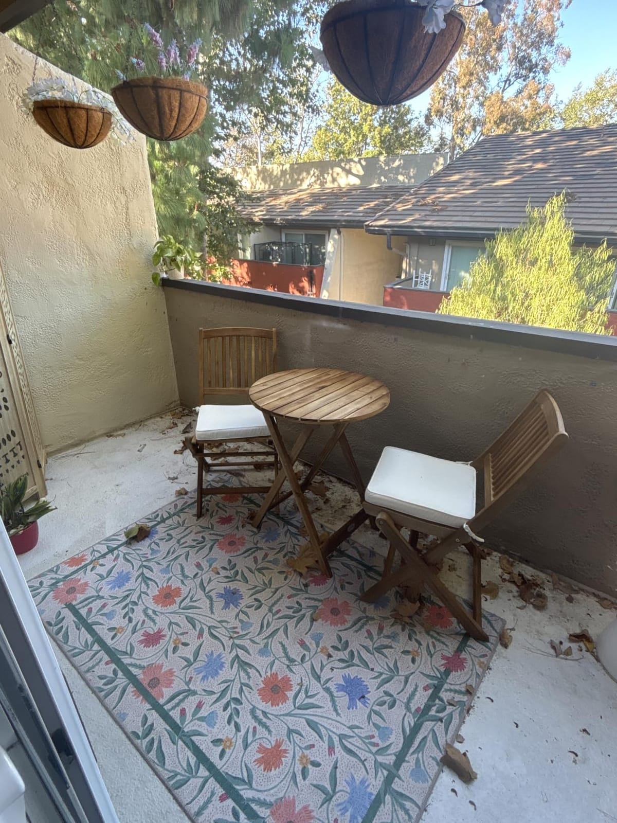 Tangkula 3 Pieces Acacia Wood Patio Folding Bistro Set, Outdoor Table and Chairs Set with Soft Cushions, Patio Furniture Set for Porch, Balcony, Garden, Deck and Backyard customer photo 1