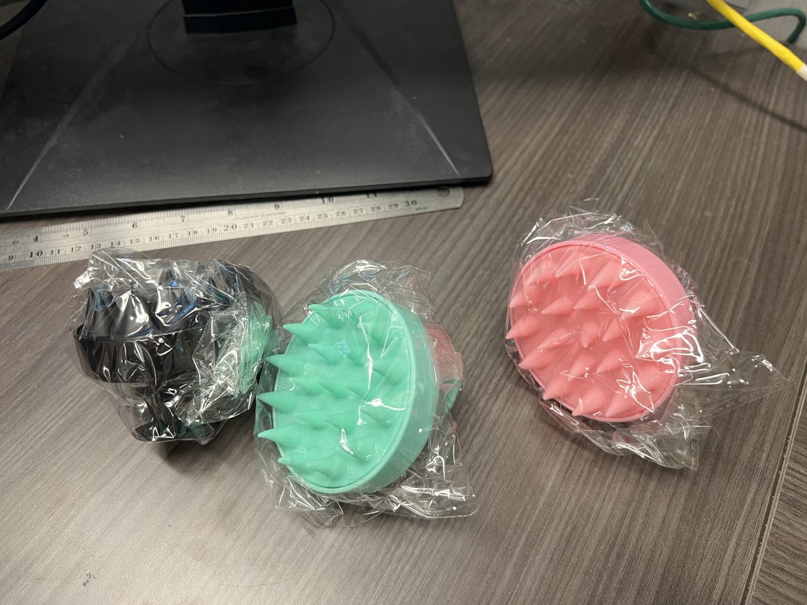 Oligei Scalp Massager 3 Pack, Shampoo Brush, Hair Scrubber for Exfoliation, Soft Silicone Brush for Hair Growth and Dandruff Removal customer photo 1