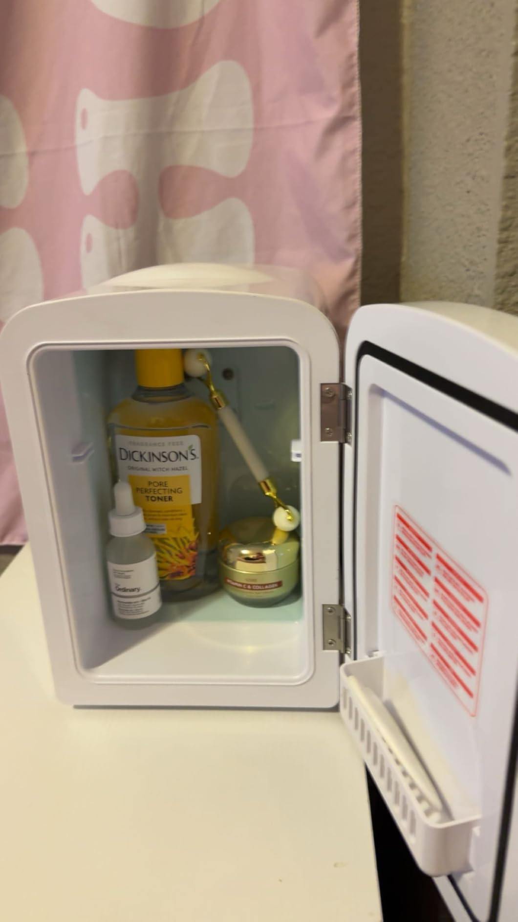 Xbeauty 4L Mini Skincare Fridge With Dimmable LED Mirror customer photo 1