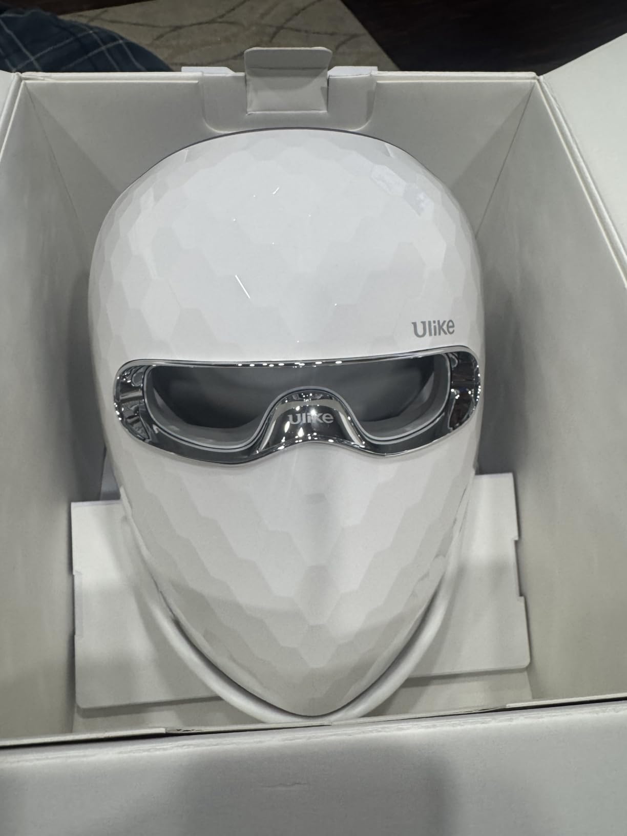Ulike Red Light Therapy Mask for Face,360° full face coverage customer photo 2