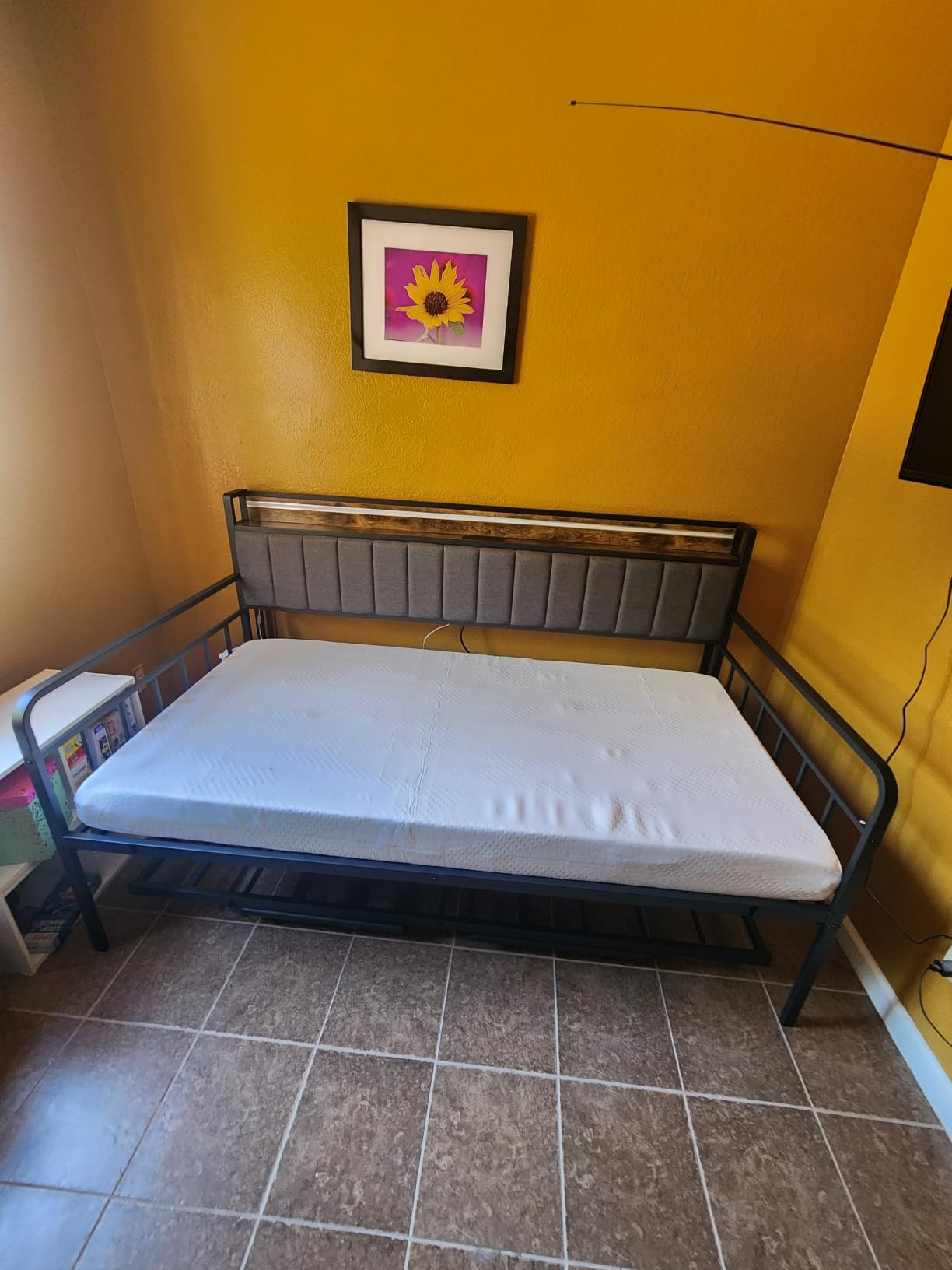 Daybed with Trundle and LED Light, Heavy Duty Metal Twin Bed Frame with Upholstered Storage Headboard & Charging Station, Day Bed Pop Up Trundle Bed Twin for Living Room, Bedroom and Guest Room, Black customer photo 1