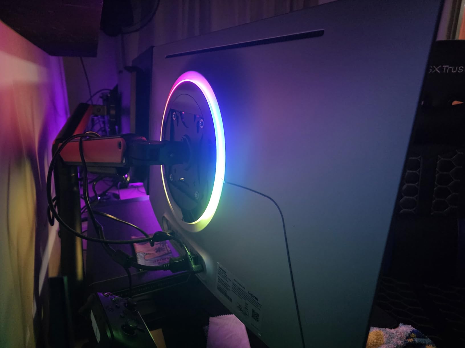 27-inch Odyssey QD-OLED G8 (G81SF), 4K, 240Hz, Gaming Monitor, 0.03ms Response Time, DisplayHDR True Black 400, AMD FreeSync Premium Pro, Ergonomic Stand (LS27FG810SNXZA) customer photo 1