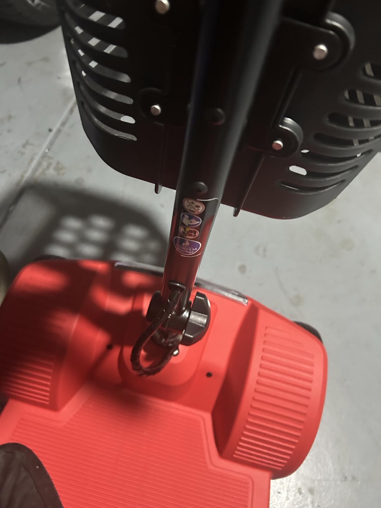 WAYCARE Mobility Scooter for Adults & Seniors, 330 lb 15-20 Mile Range Red customer photo 1