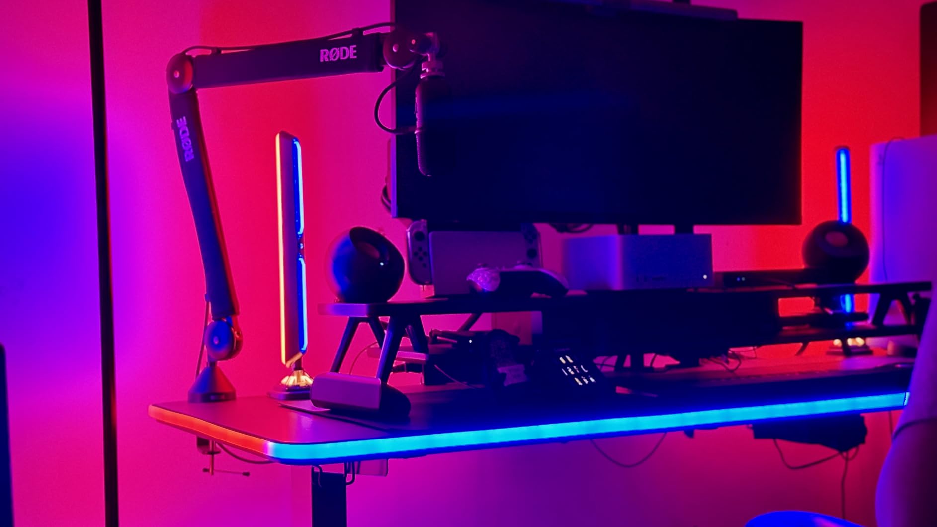 Govee Gaming Light Bars Pro, 16-Inch Smart RGBIC Wi-Fi LED Game Lights, Triple-Sided, Music Sync & 60+ Scene Modes, Works with Alexa & Google Home customer photo 2