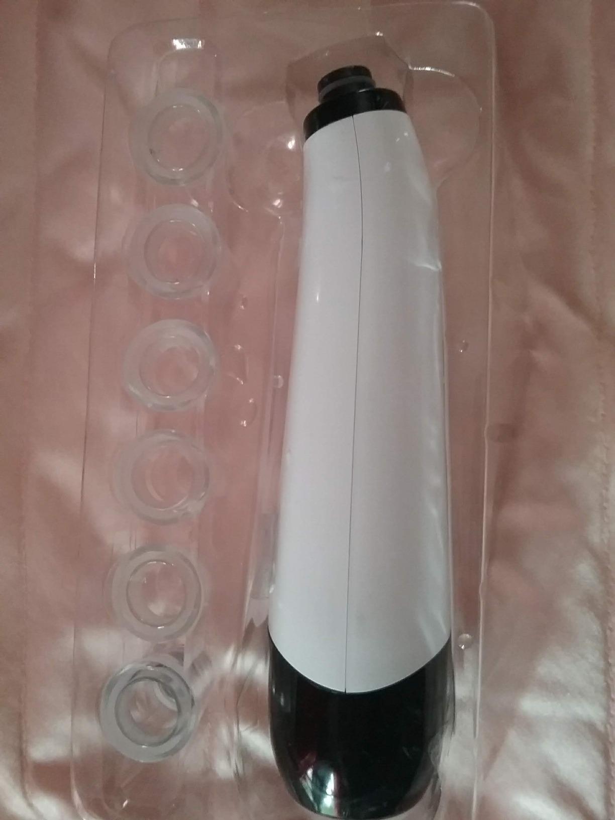 Blackhead Remover Pore Vacuum, Upgraded USB Rechargeable Facial Pore Cleaner Blackhead Removal Kit with 3 Suction Power,5 Probes Black Head Extractions Tool for Women & Men (Snowy) customer photo 1