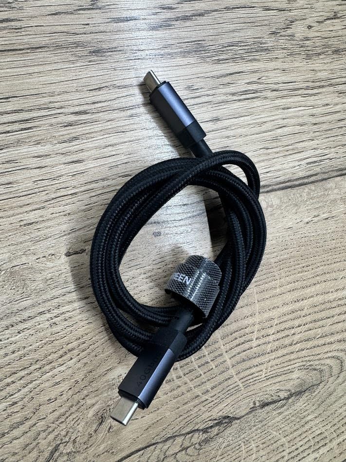 UGREEN 240W USB C to USB C Cable for Thunderbolt 4/3, USB4 40Gbps, 3.3ft customer photo 2