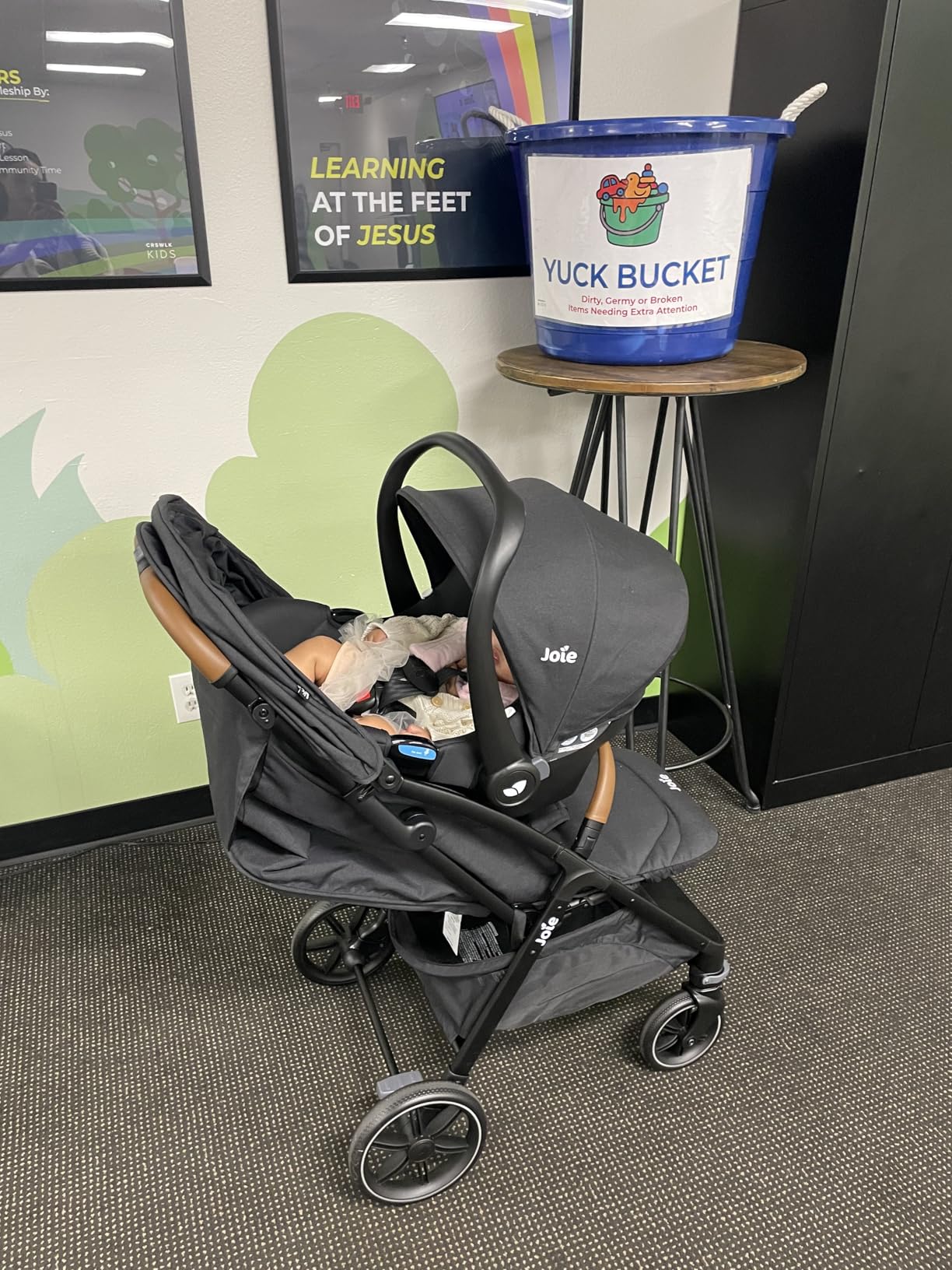 Joie Baby Rue Infant Car Seat & Anti-Rebound Base, Lightweight customer photo 1
