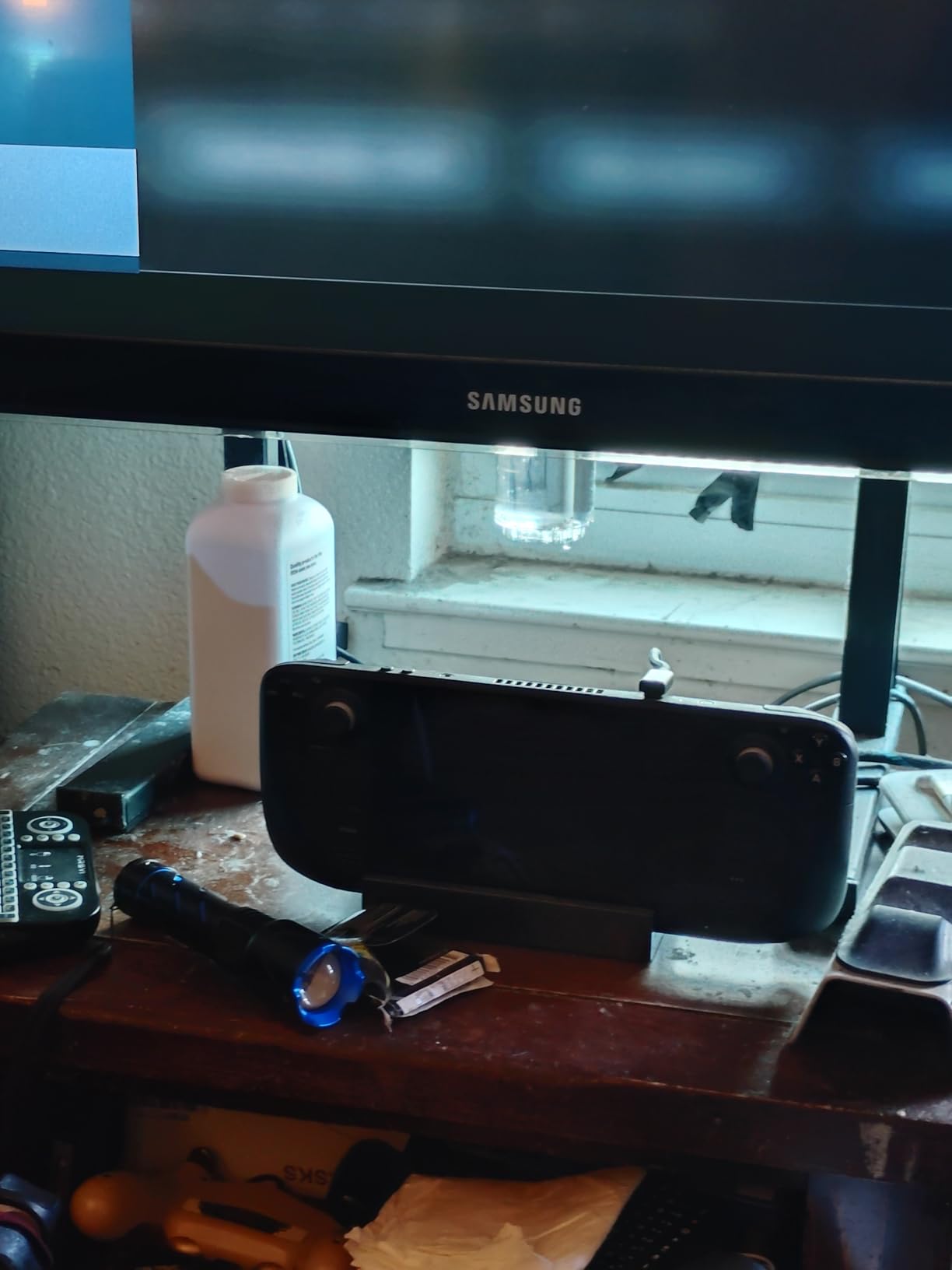 UGREEN Steam Deck Dock 6-in-1 4K@120Hz HDMI 2.1, 100W PD | USB-A & USB C 3.0, Gigabit Ethernet, Dock for Rog Xbox Ally 2025, Steam Deck, ROG Ally, Region Go, MacBook customer photo 2