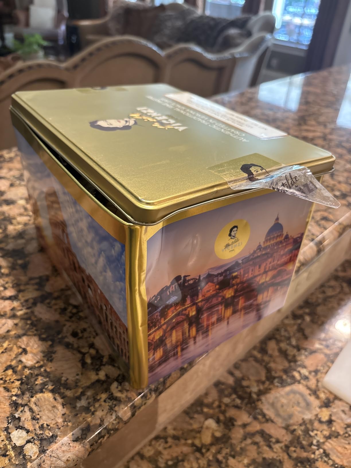 Matilde Vicenzi Roma Cookie Gift Tin - Pastries & Cookies in Individually Wrapped Trays - Gourmet Gifts For Hosts, Birthdays - Assorted Cookies in Italian Design Tin 32.5oz (920g) customer photo 1