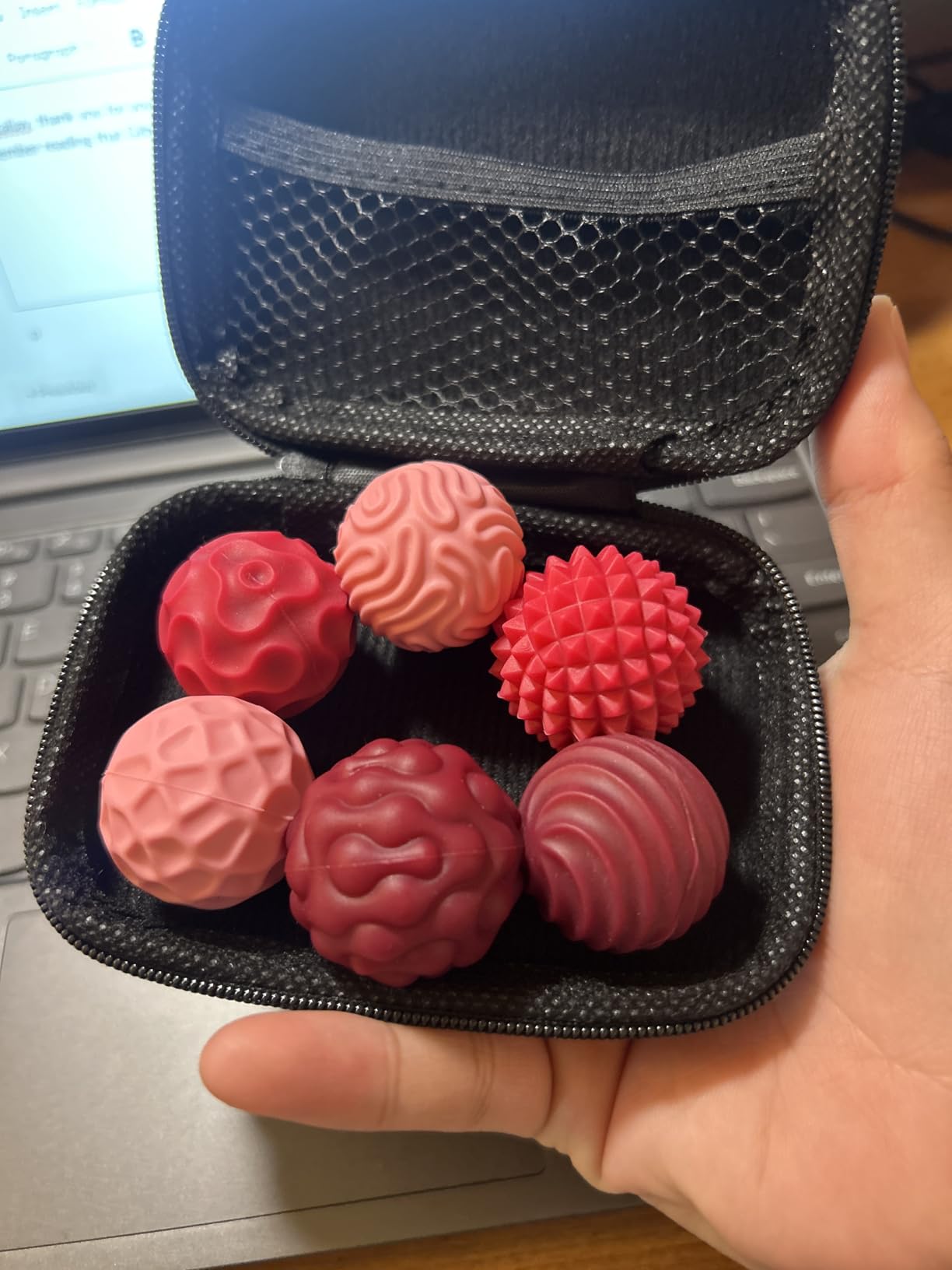 BUSOHA Silicone Magnetic Fidget Balls - 4 Pack Fidget Toys for Adult customer photo 1