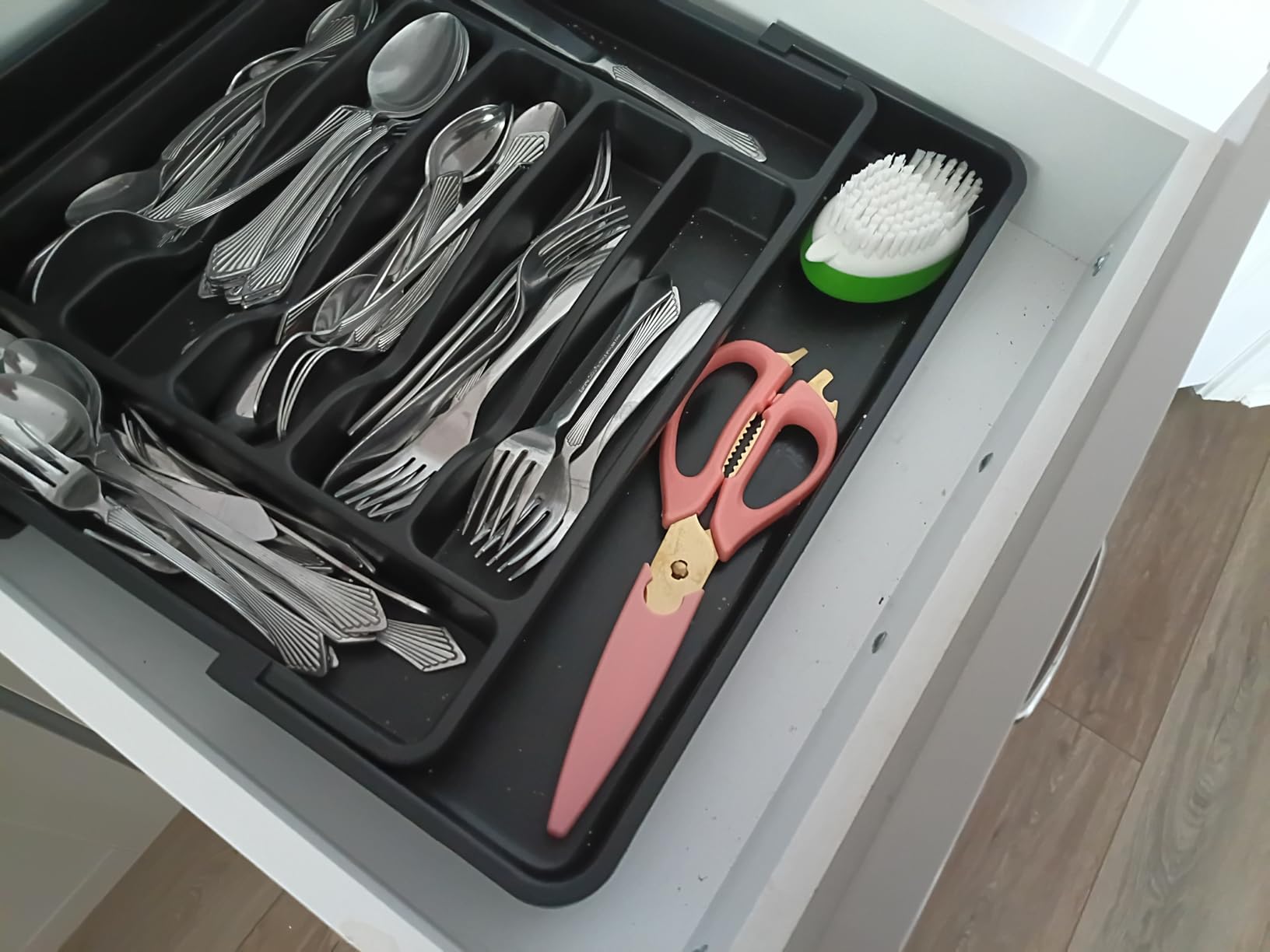 ukeetap Extra Large Expandable Silverware Organizer, Flatware Tray, Black customer photo 1