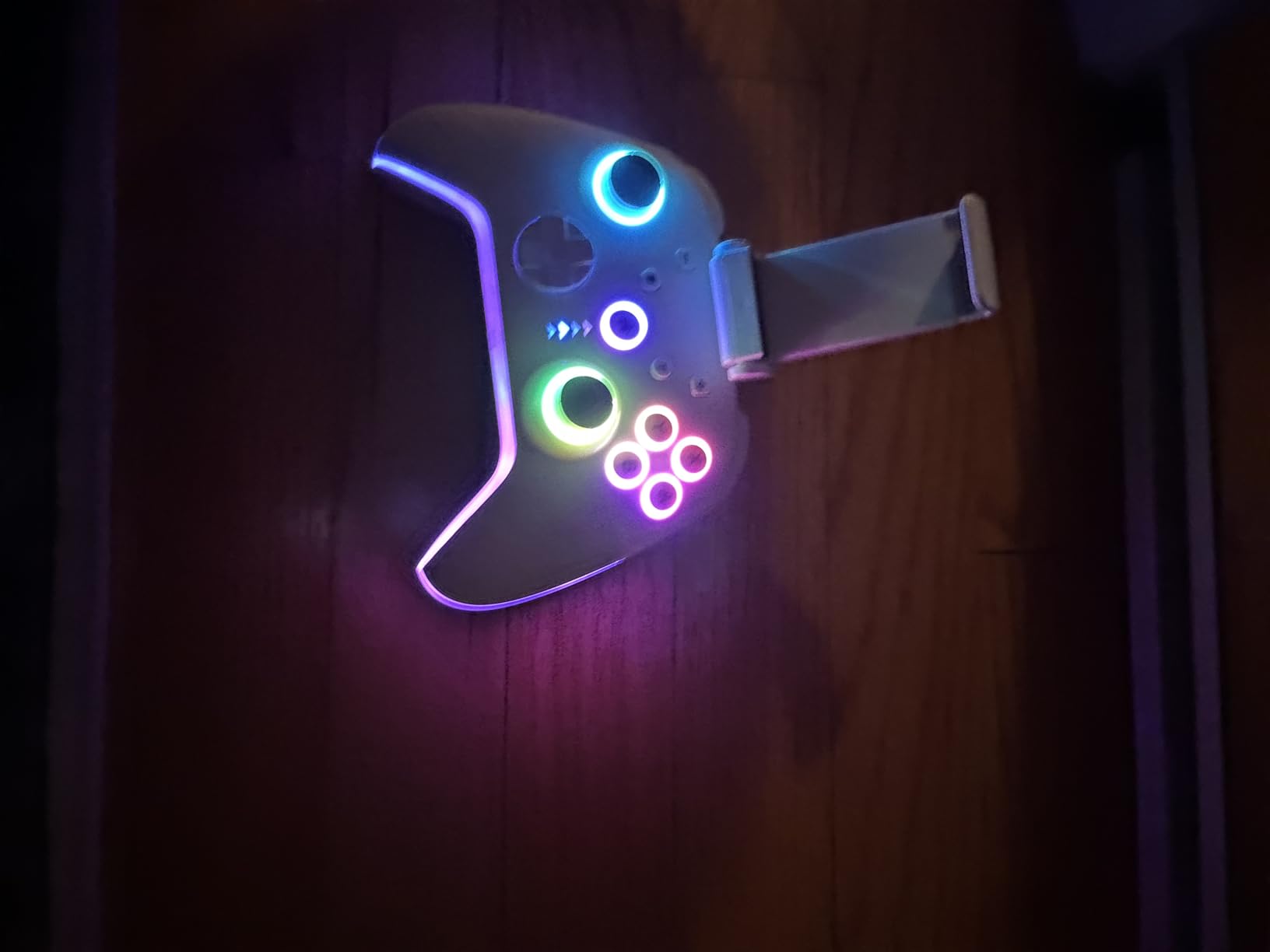Bcofo Wireless Mobile Game Controller for iOS/iPhone/Android/Cell Phone/Switch/Laptop, Gaming Gamepad with Phone Clip for Gamers, Hall Effect Triggers, Wired PC Control, with RGB LED Lighting/Vibration/6-Axis Gyro/Turbo (White) customer photo 1