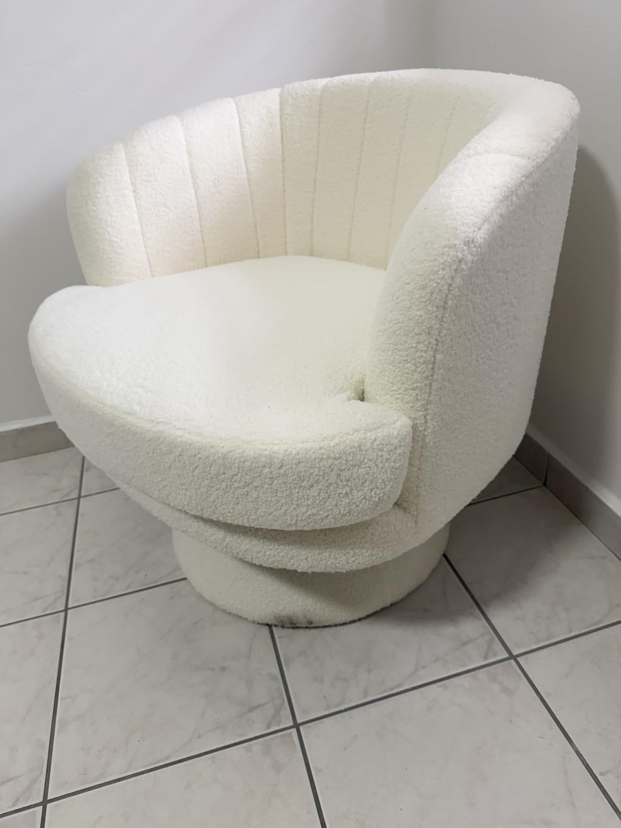 CANMOV Swivel Accent Chair with Armrest, Modern 360 Degree Swivel Barrel Chair with Curve Back and Soft Cushion, Comfy Round Sherpa Teddy Armchair Single Sofa for Living Room, Bedroom, Waiting Room, Beige customer photo 1