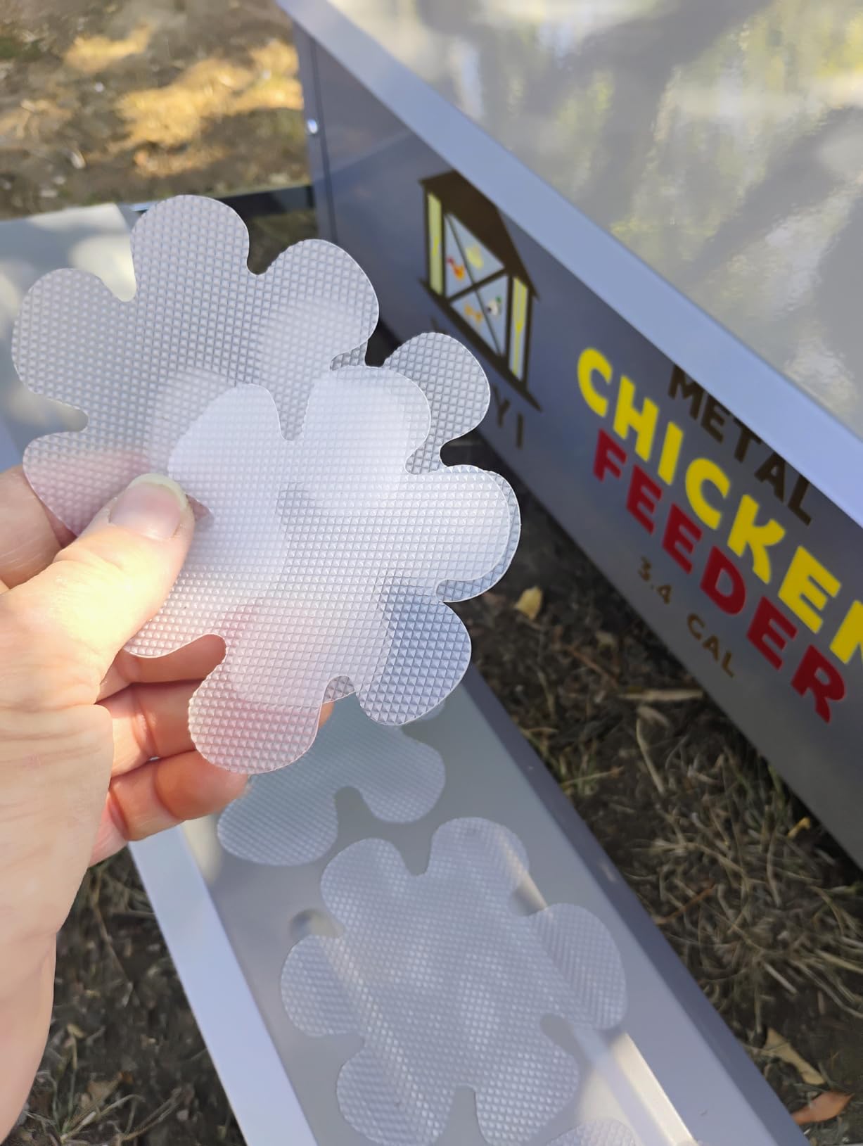 XINYI Chicken Treadle Feeder,25 Lbs Metal Treadle Feeder, No Waste & Rodent Proof Chicken Feeder with Weatherproof Lid, Suitable for Bantams, Poultry, Pheasants - 3.4Gallon Capacity customer photo 1