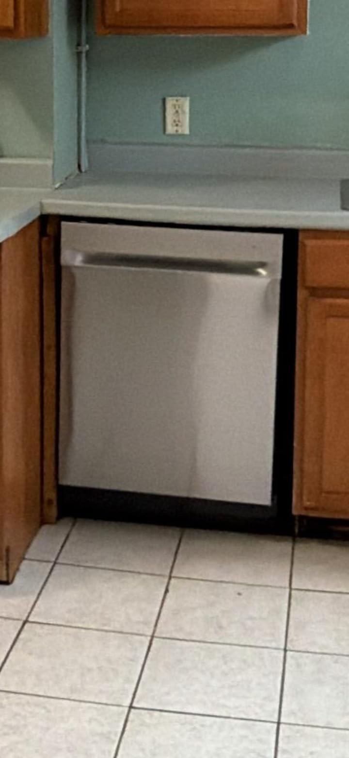 Honeywell 24 Inch Dishwasher with 12 Place settings, 7 Washing Cycles, Stainless Steel and Plastic Tub, UL/Energy Star- Stainless Steel customer photo 1