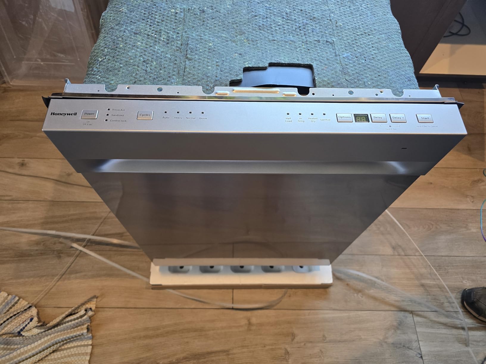 Honeywell 24 Inch Dishwasher with 12 Place settings, 7 Washing Cycles, Stainless Steel and Plastic Tub, UL/Energy Star- Stainless Steel customer photo 2
