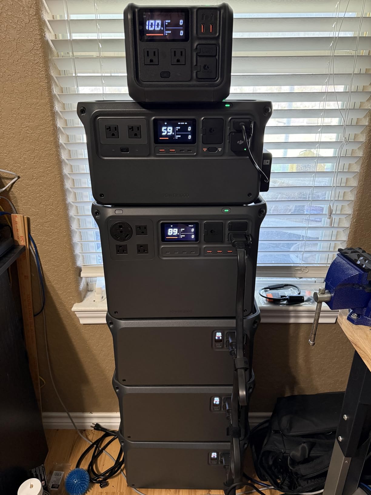 DJI Power 2000 Portable Power Station, 2048Wh LFP Battery customer photo 2