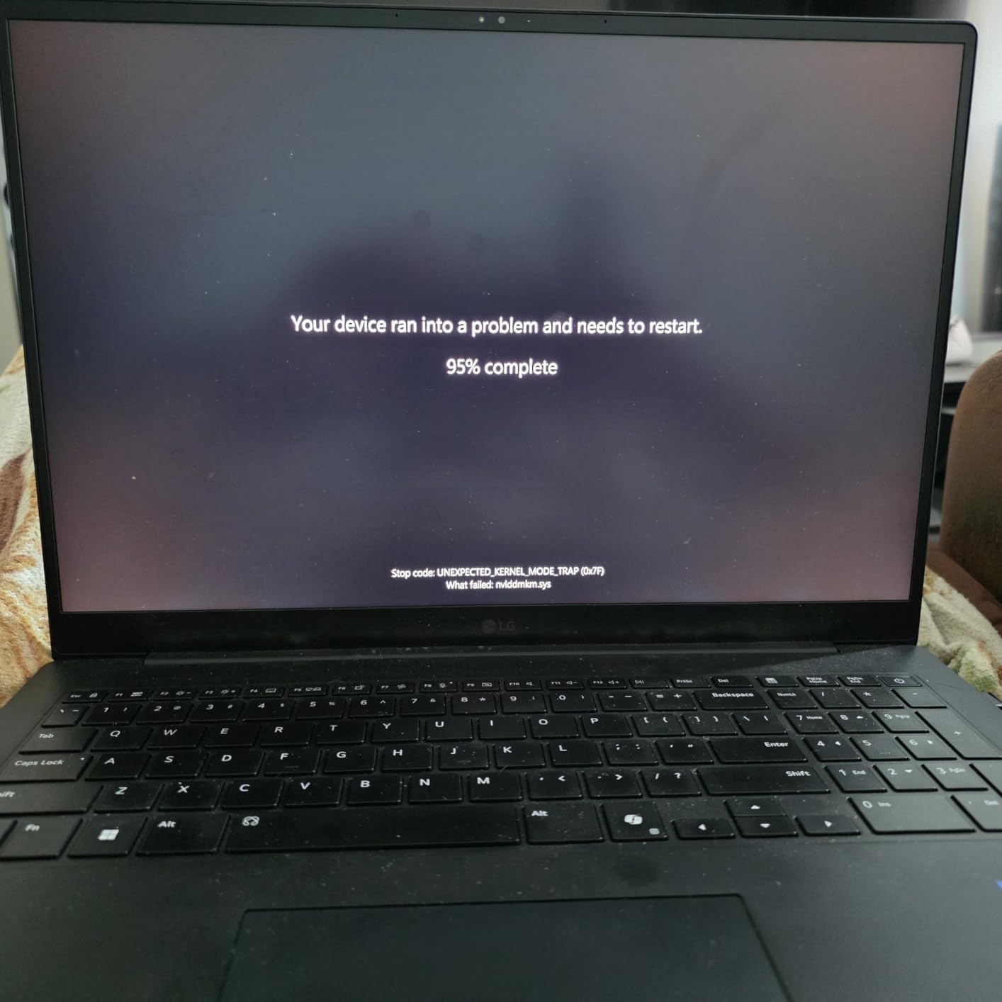 LG gram Pro 16-inch Lightweight Laptop Computer, Intel Evo Edition Powered by Intel Core Ultra9 285H Processor, NVIDIA RTX5050, Windows 11 Home, 32GB RAM, 2TB SSD, Black customer photo 2