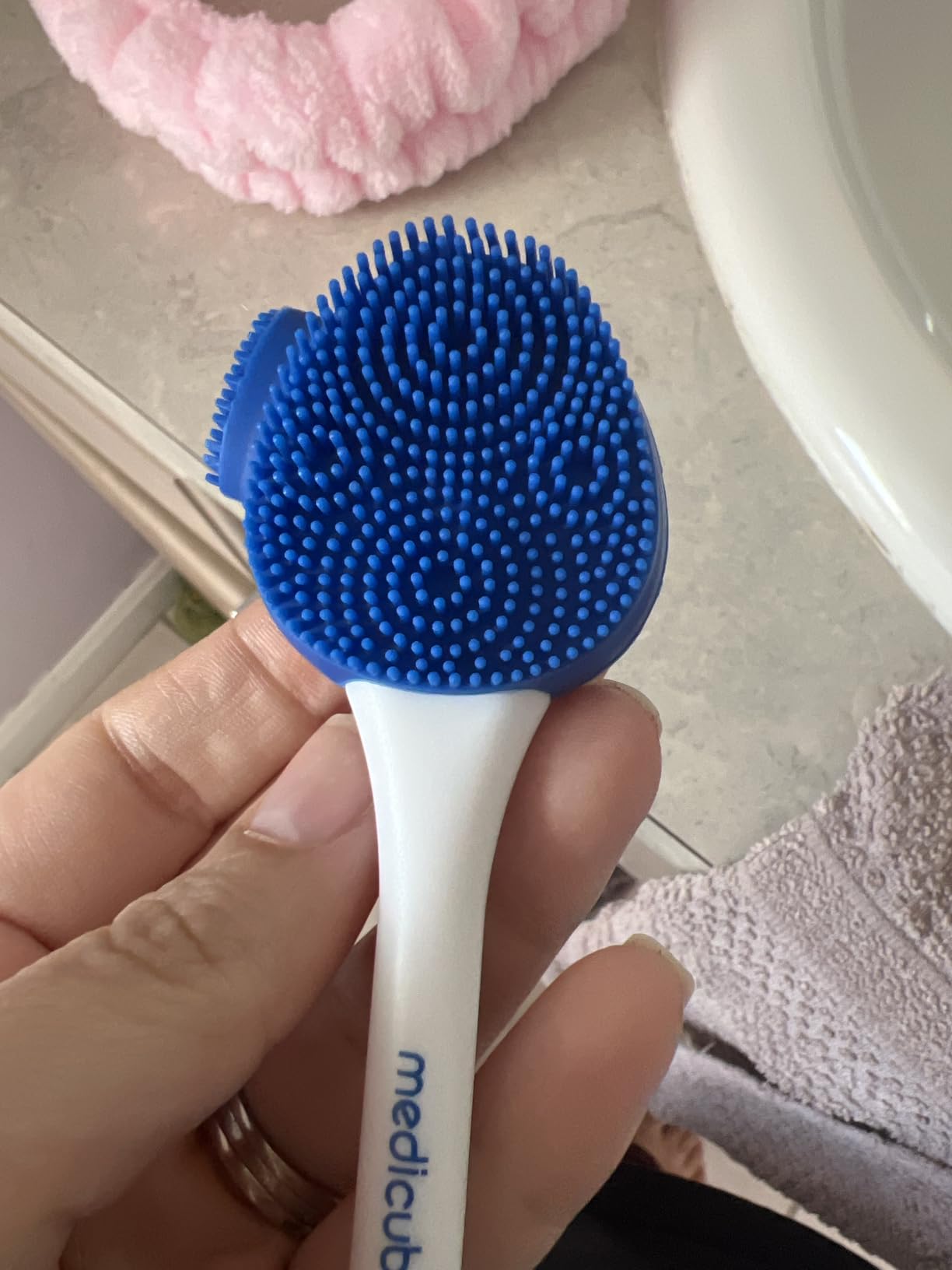 medicube Multi Silicone Jelly Brush - Pore Brush & Face Mask Applicator customer photo 1