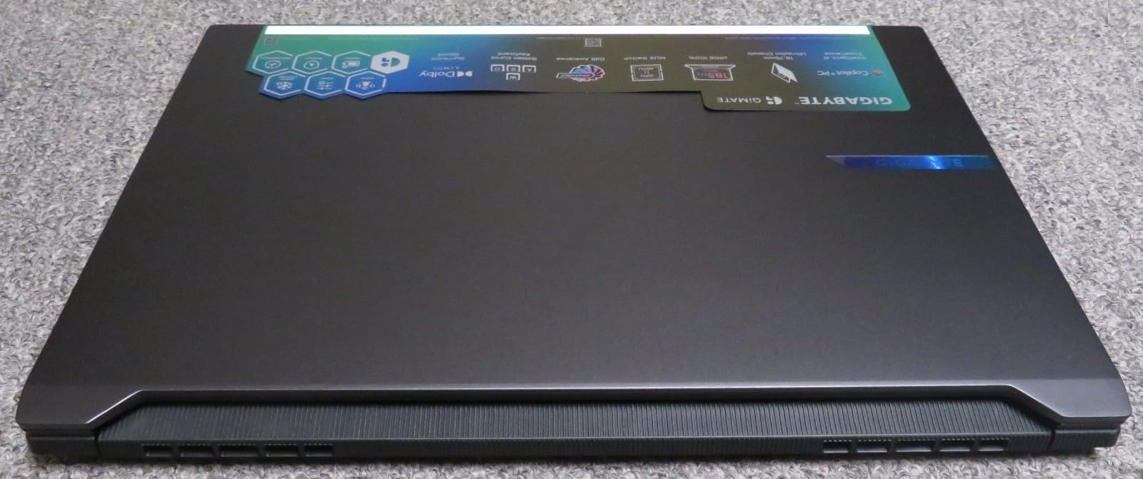 GIGABYTE AERO X16; Copilot+ PC - 165Hz 2560x1600 WQXGA - NVIDIA GeForce RTX 5050 - AMD Ryzen AI 7 350-1TB SSD with 16GB DDR5 RAM - Windows 11 Home - Space Gray customer photo 1