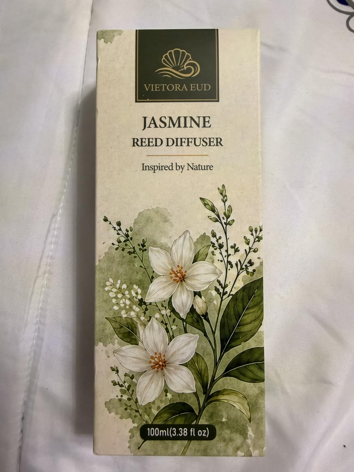 No. 1898 Hotel Collection Reed Diffuser, 3.38 Fl Oz customer photo 1
