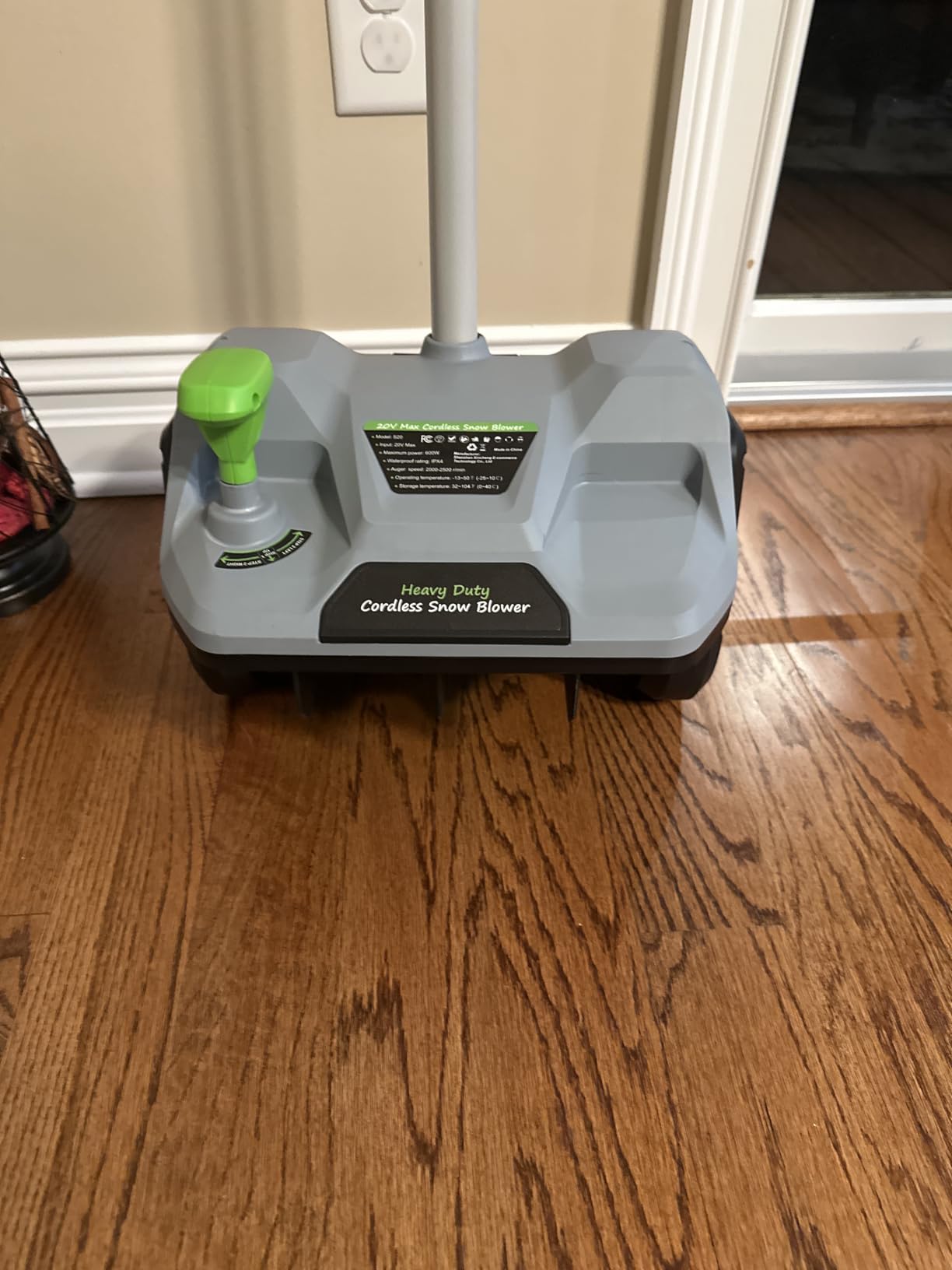Cordless Snow Shovel, 13
