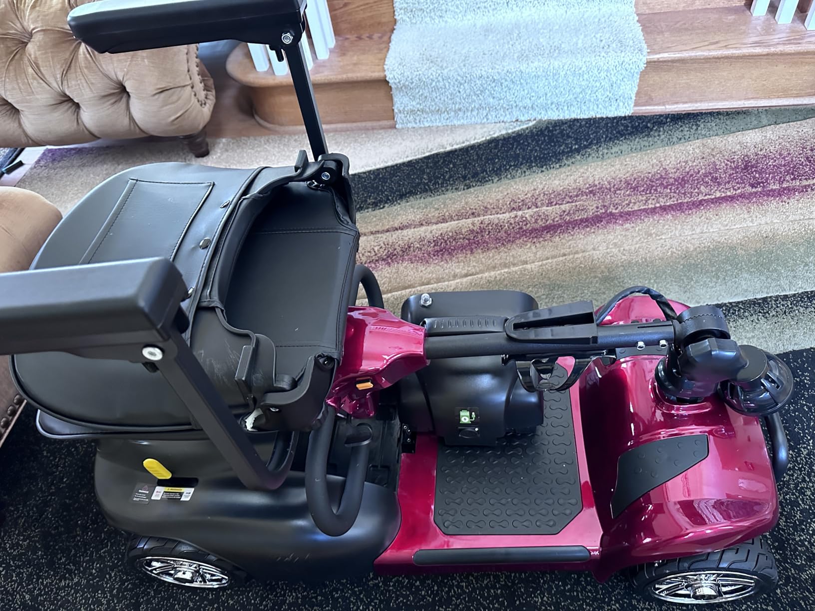 iScooter 3 Wheels Mobility Scooter, Mobility Scooters for Adults & Seniors, Powered Electric Wheelchair Device with Seat, Easy to Disassemble, Detachable Basket,Cup Holder, 264lbs Capacity, Red customer photo 1