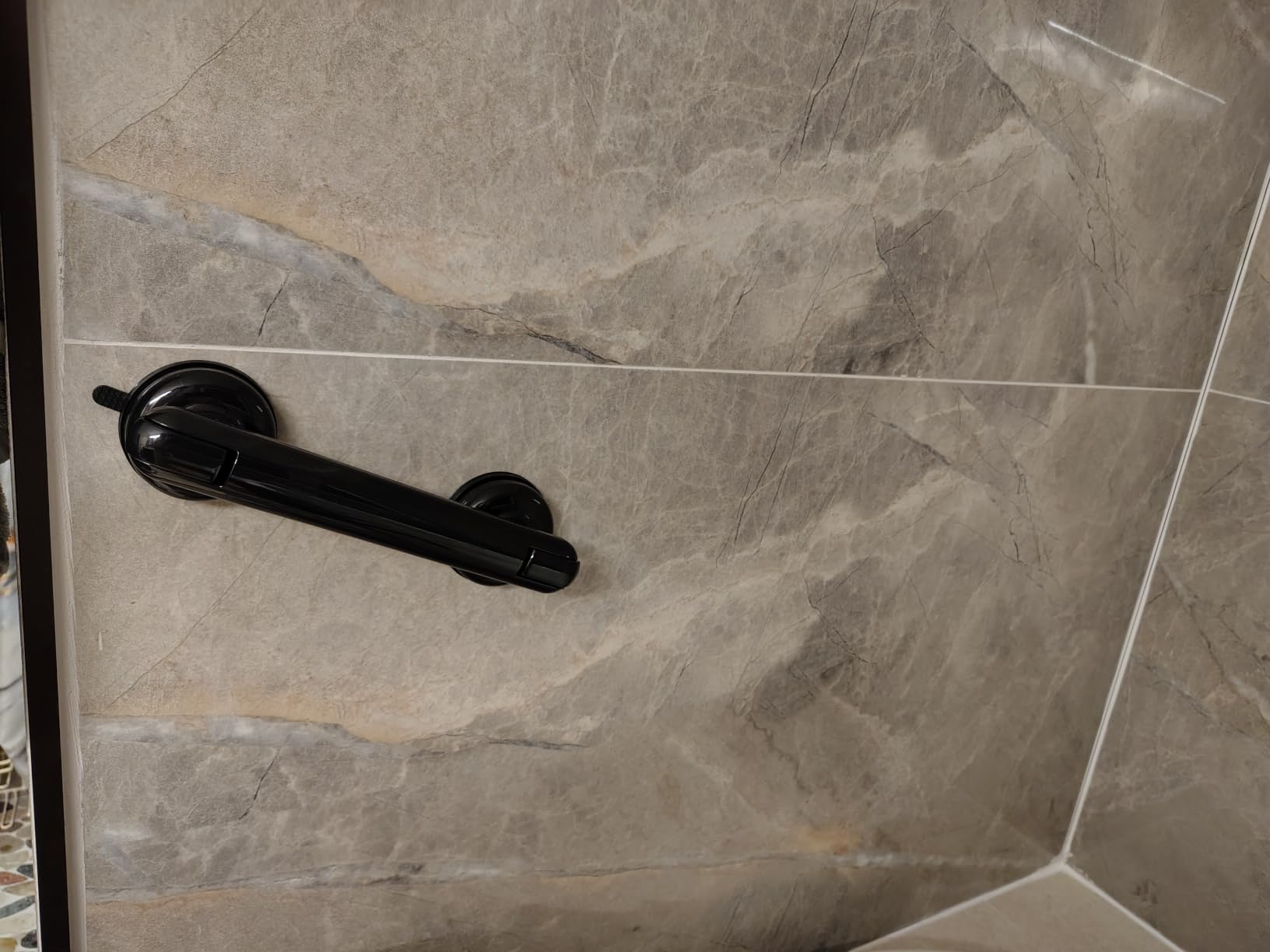 JOTPE Upgraded Grab Bars for Shower, No-Drill Suction Shower Handles, Black customer photo 1