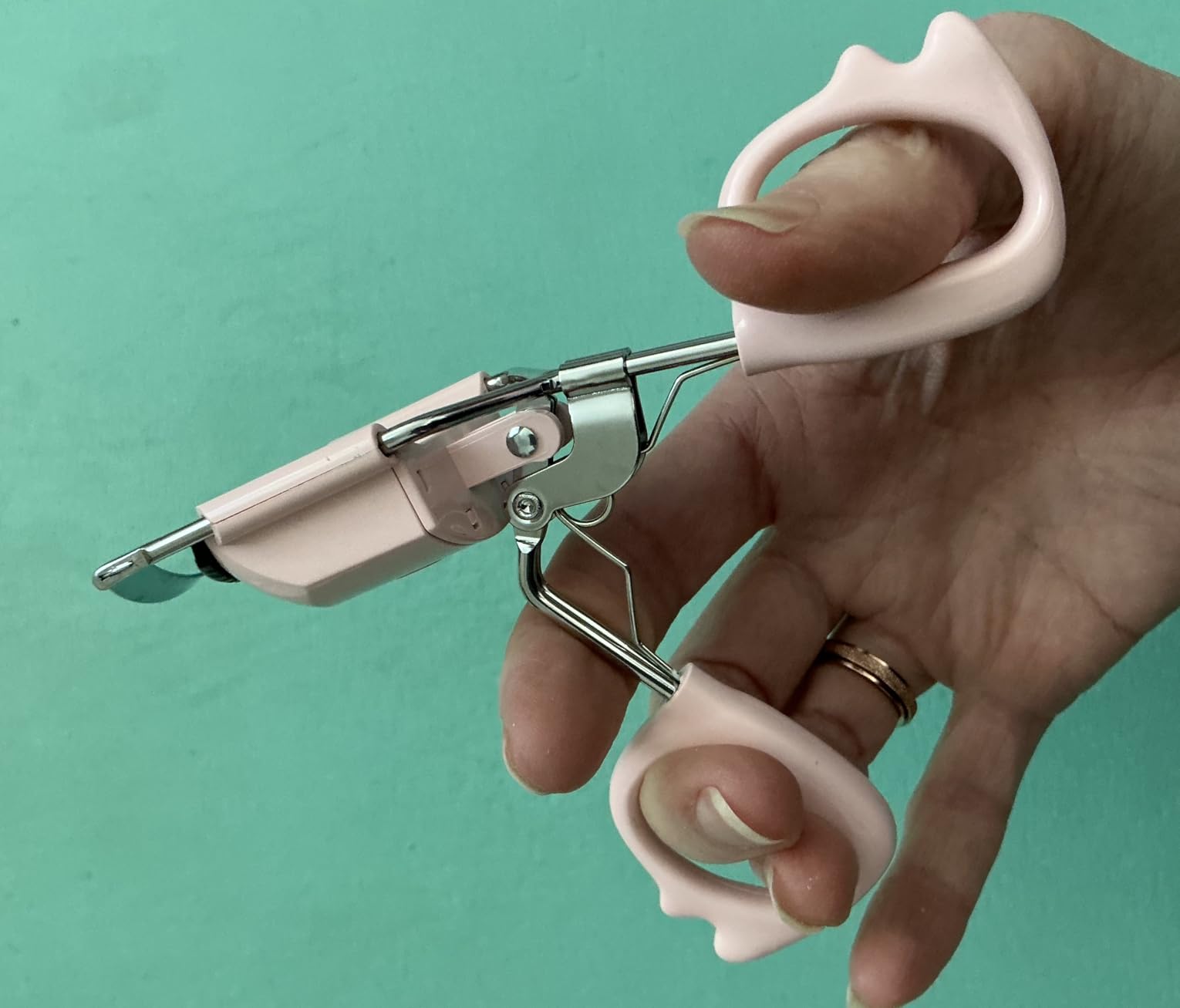 Heated Eyelash Curler Fast Heat up Within 15s, Electric Eyelash Curlers with 2 Temperature Modes for 24H Long-Lasting Eyelash Curls, Type-C Rechargeable Lash Curler, Quick Natural Curling Eye Lashes customer photo 2