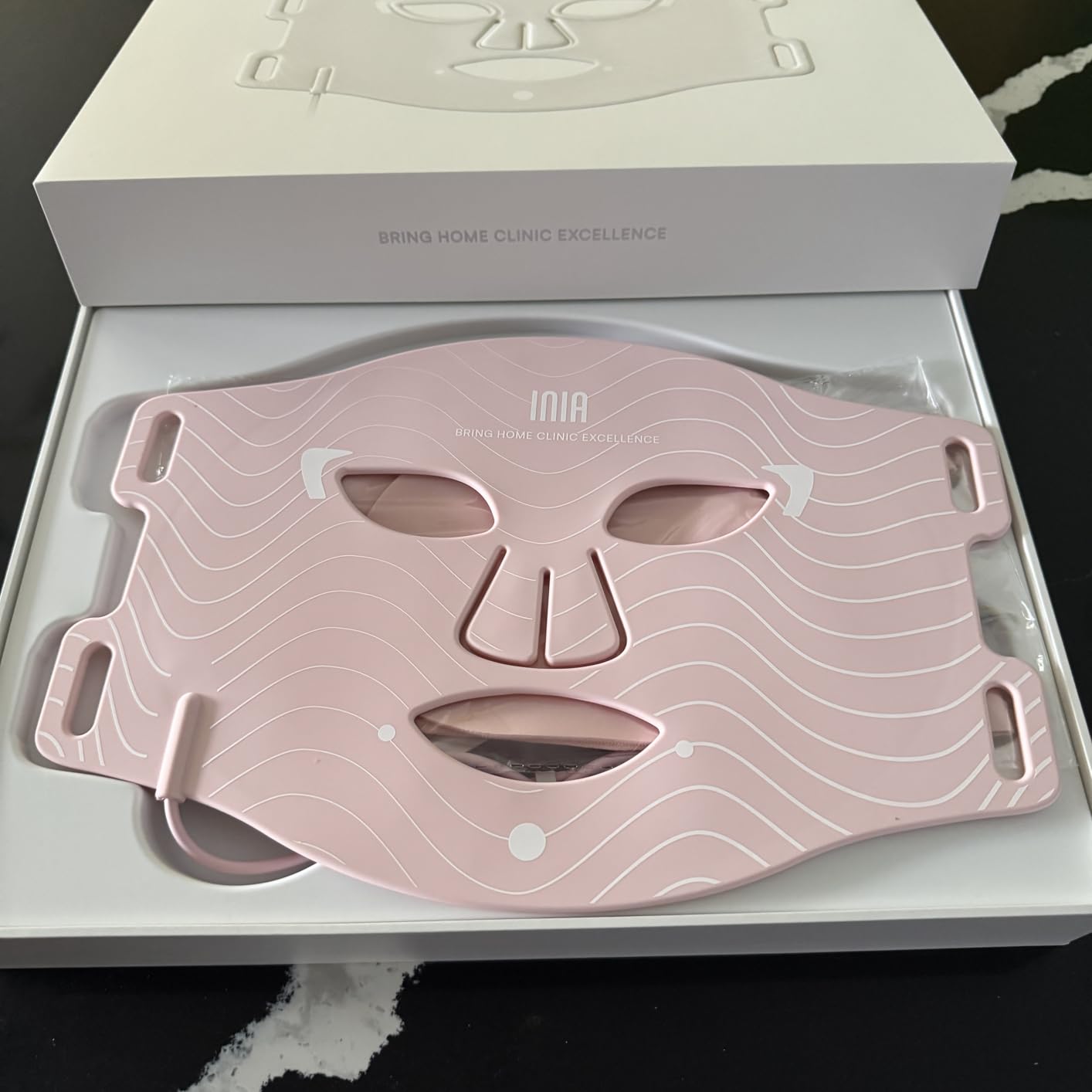 INIA Red Light Therapy Mask for Face, 850nm NIR, Red/Blue LED Light 4 Modes customer photo 1