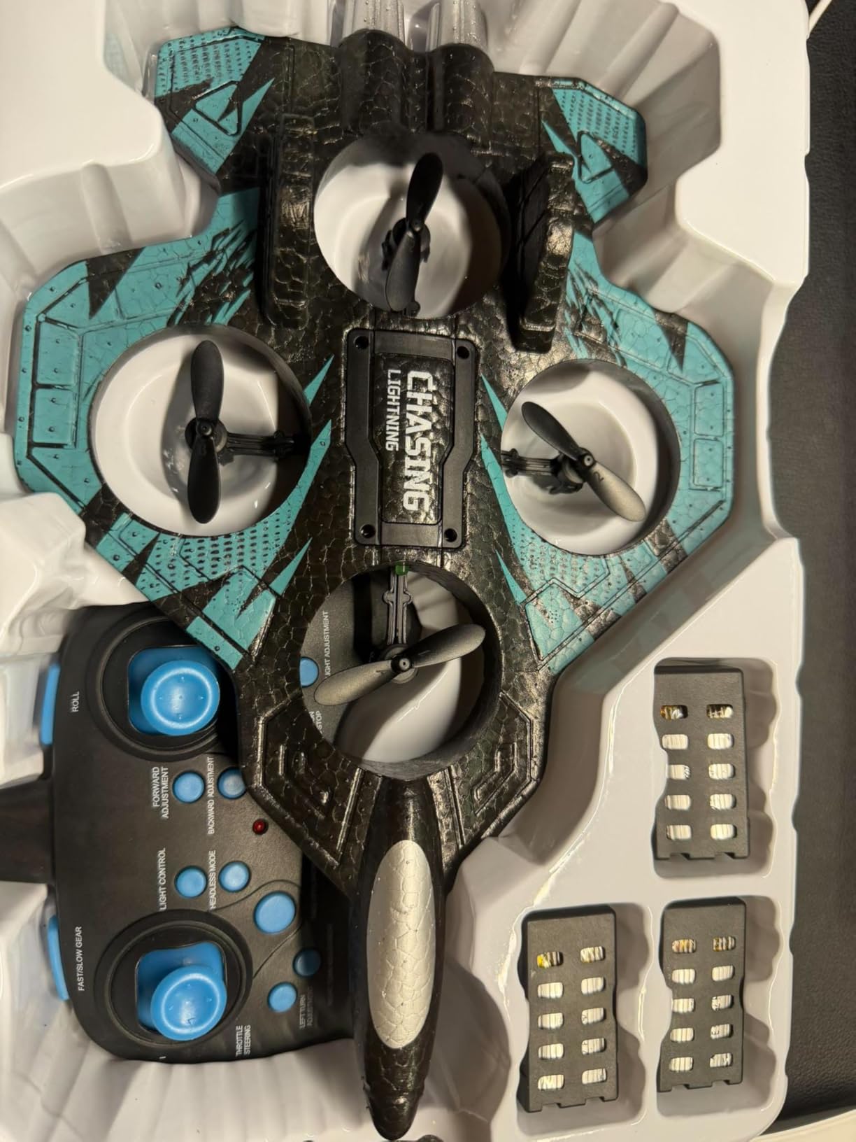Foam RC Plane with 3 Drone Batteries and 3*AAA Batteries (Black/Blue) customer photo 1