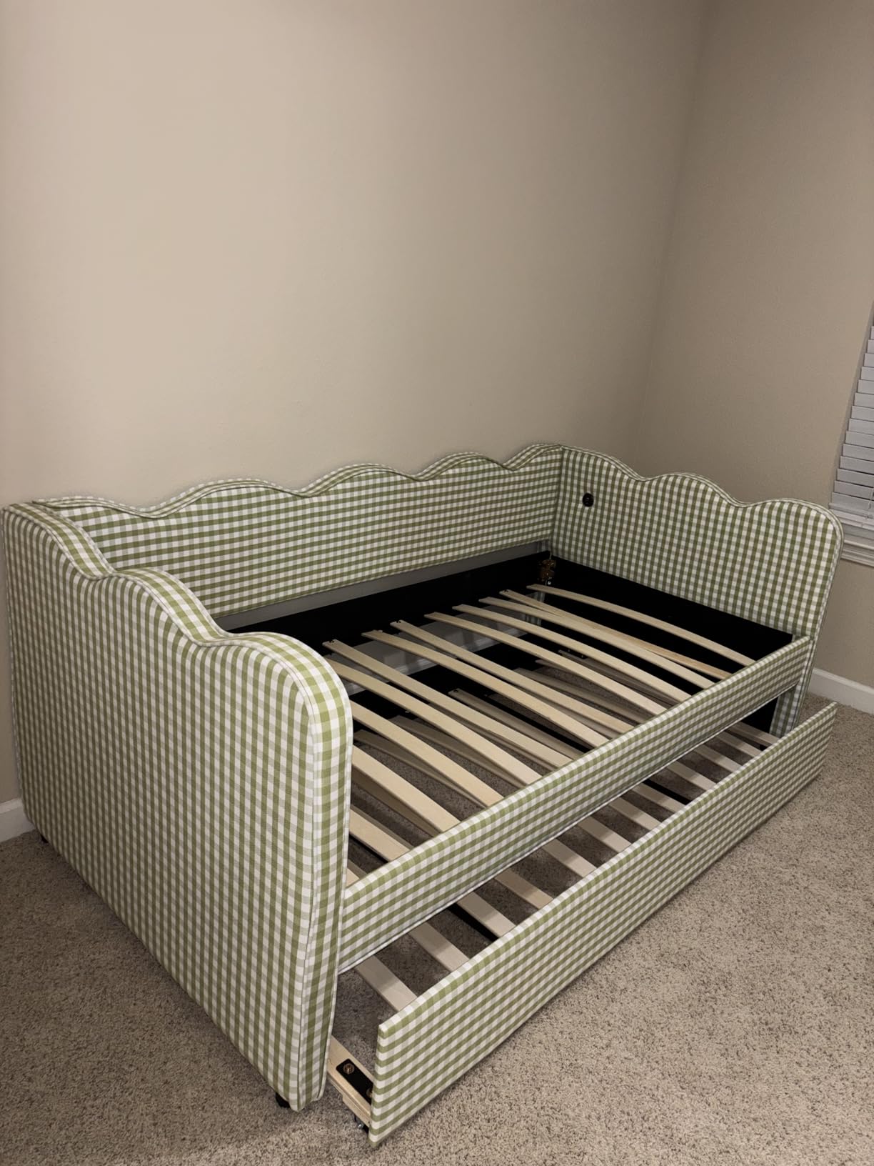 Twin Size Daybed with Pop Up Trundle, Linen Gingham Twin to King Daybed with USB Ports, Upholstered Day Bed Frame, Modern Sofa Bed for Living Room/Bedroom/Guest Room, No Box Spring Needed, Pink customer photo 2