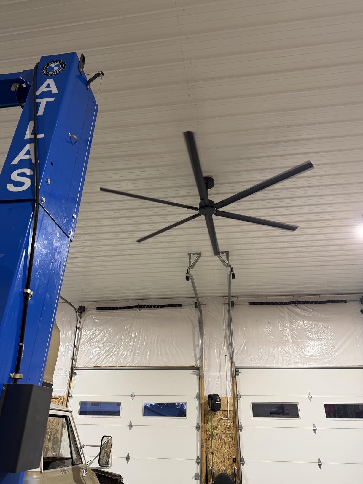 120 Inch HVLS Industrial Ceiling Fan without Light | Extra Large, Big Assed Fan, Up to 20000CFM customer photo 2