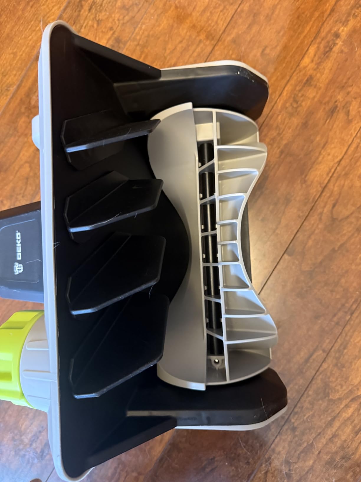 Corded Snow Blower:15A Motor, 20-Inch Electric Snow Blower, Electric Snow Shovel with 25ft Throwing Distance, Dual LED Lights, 3300rpm Snow Thrower DEKOPRO customer photo 2