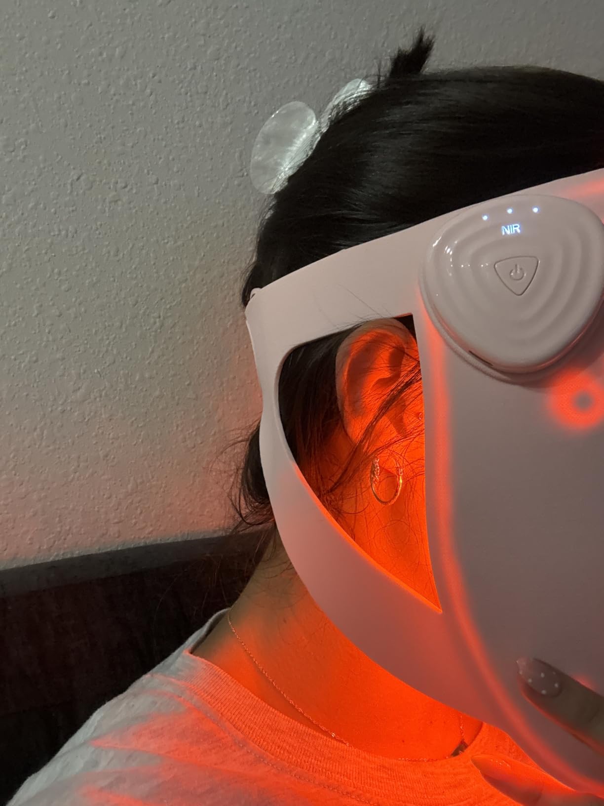 INIA GLOW 4D Wireless Red Light Therapy Mask for Face, Dual NIR, 320 LEDs customer photo 2