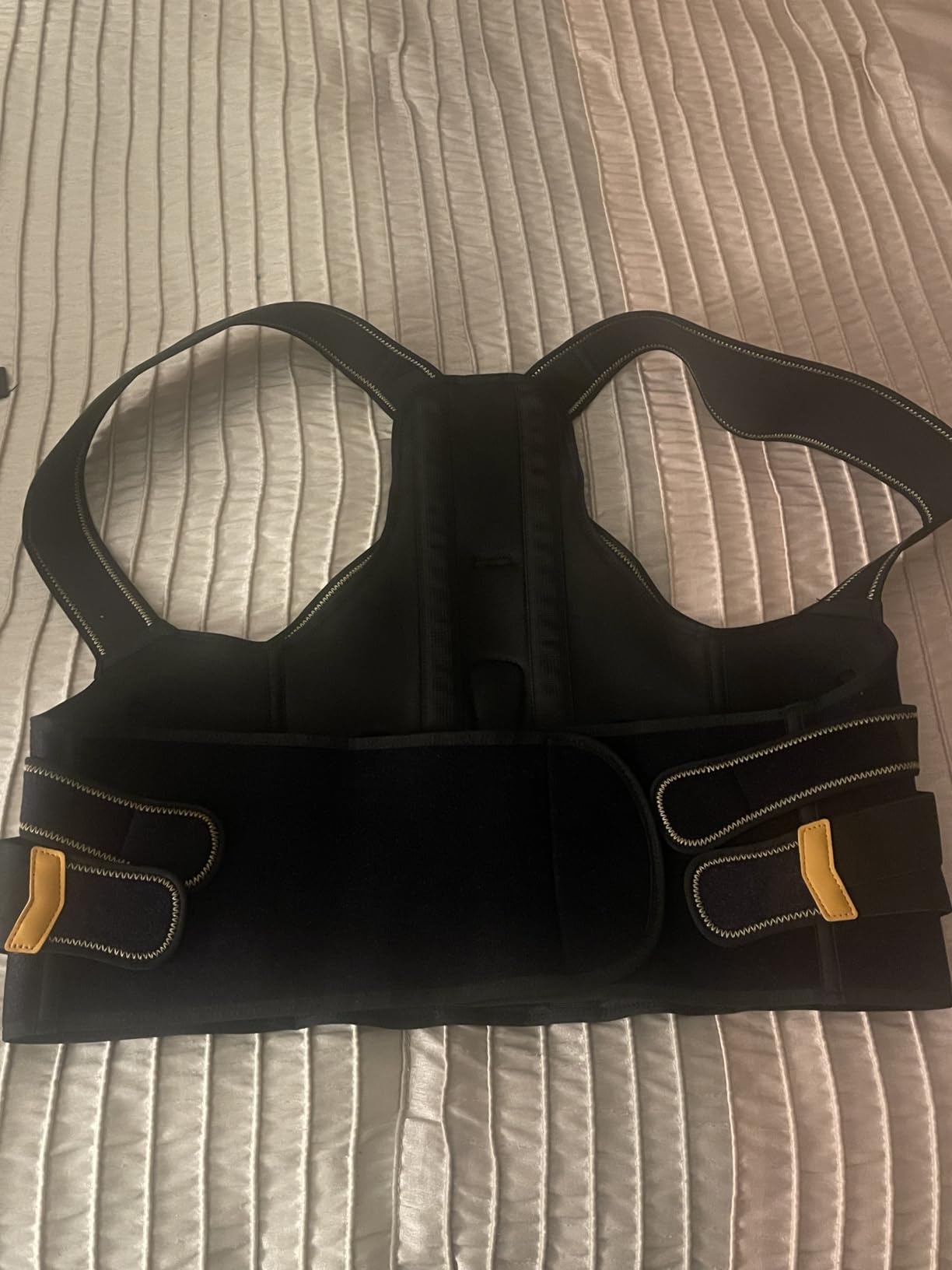 Kepwaa Posture Corrector for Women and Men, 5 Full Back Support Brace Rods, Adjustable Shoulder Straightener, Relief for Upper and Lower Back, Neck, Lumbar, Scoliosis, Hump, Black Yellow, Medium customer photo 1