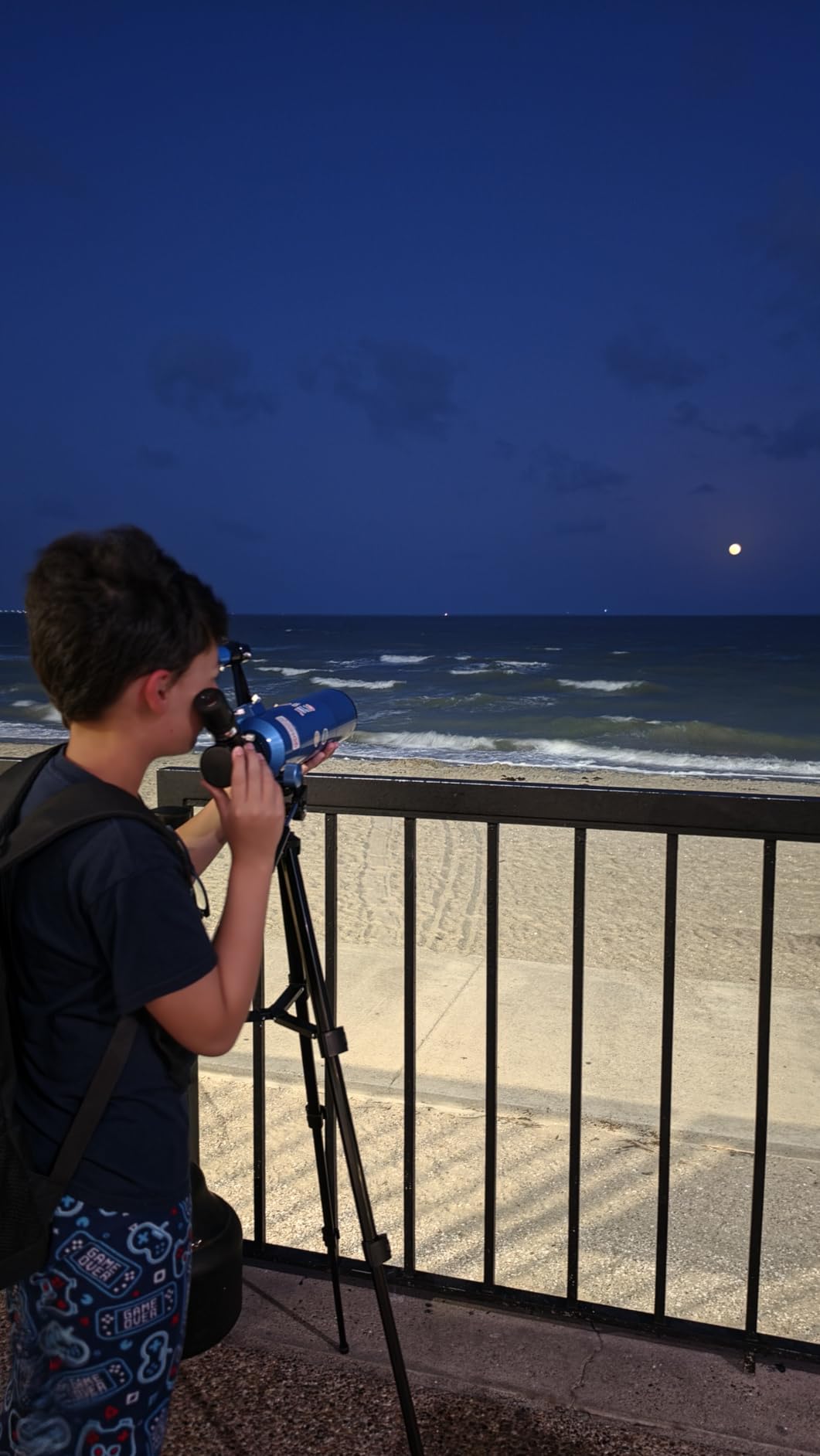 Telescope for Adults & Kids, 80mm Aperture 500mm (20X-150X) Professional Refractor Telescope for Astronomy Beginners, Portable Travel Telescopes with Tripod Phone Adapter, Stickers, Backpack customer photo 1