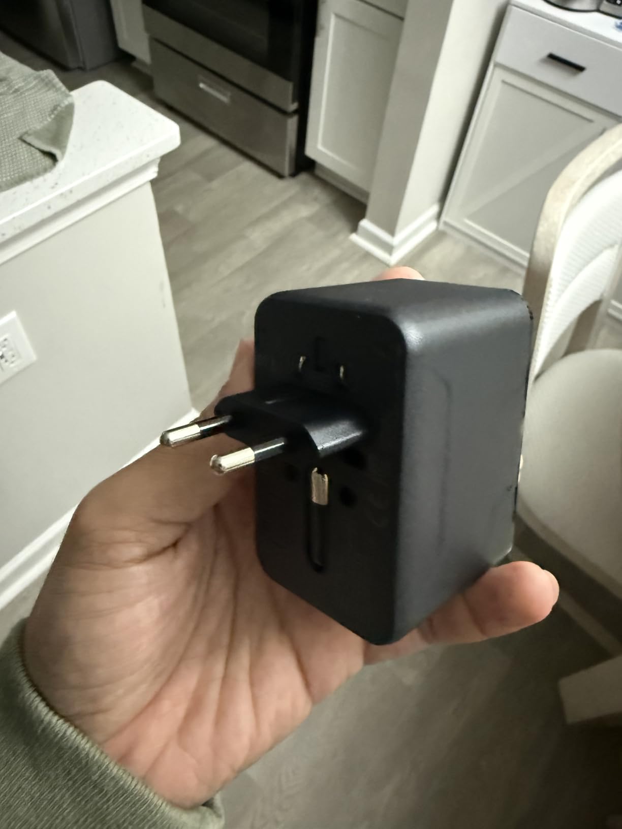 VYLEE Universal Travel Adapter, Type D/G/C/I/A International Plug Adaptor customer photo 2