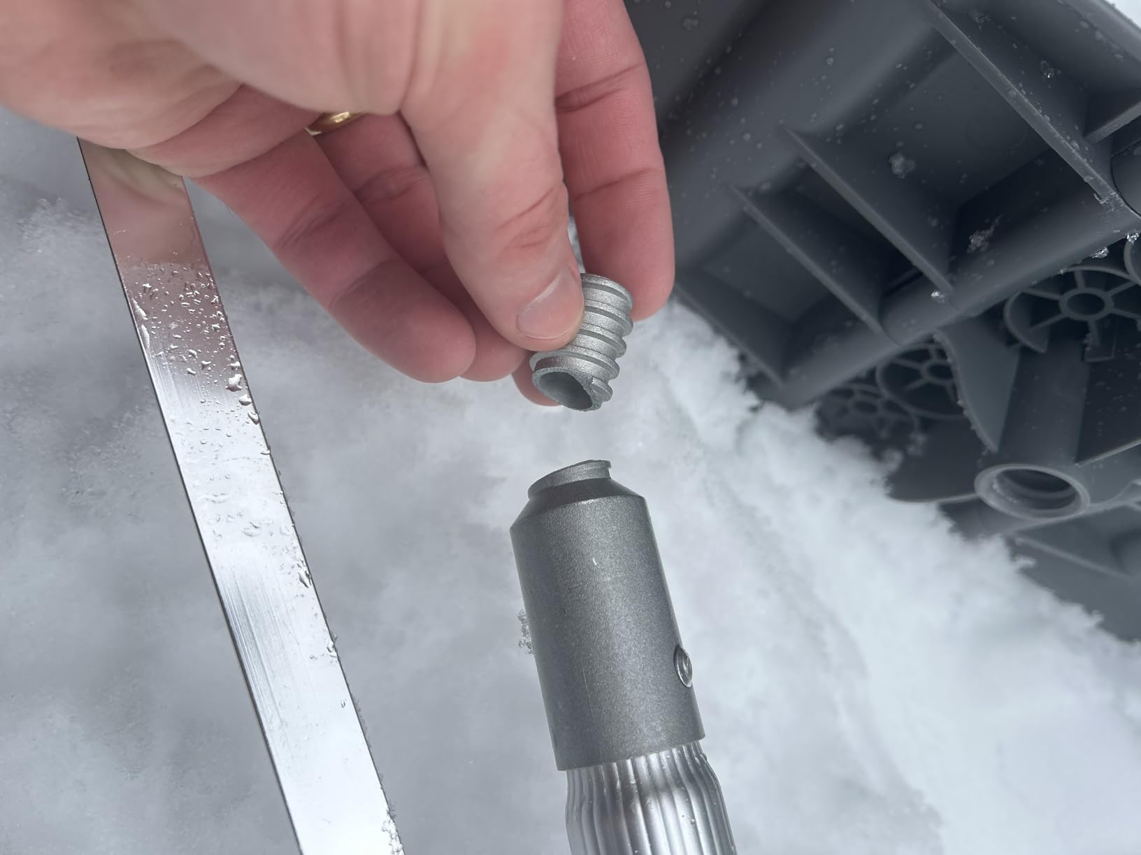 EZ Smart Patented Adjustable Snow Roof Rake with 16 ft Pole | Adapts to Changing Roof & Snow Conditions • Helps Prevent Ice Dams • Built to Last • Compact Storage customer photo 2
