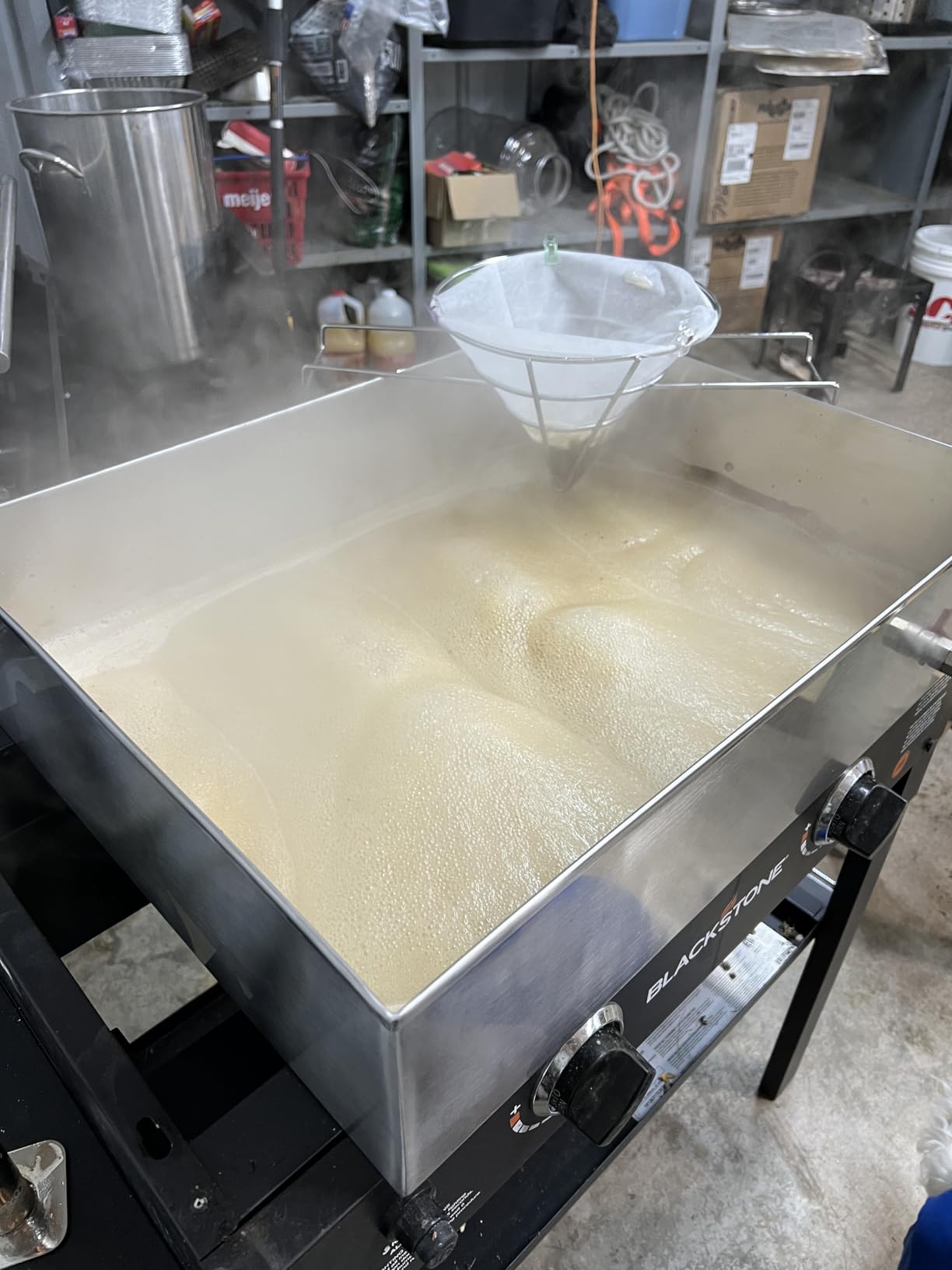 Reallnaive 36x24x6 Inch Maple Syrup Evaporator Pan 22.5 GAL with 10” Cone Filter Holder Stand Cone Filter Paper Mechanical Thermometer Stainless Steel Maple Syrup Pan Boiling for Home Outdoor(1-tier) customer photo 2