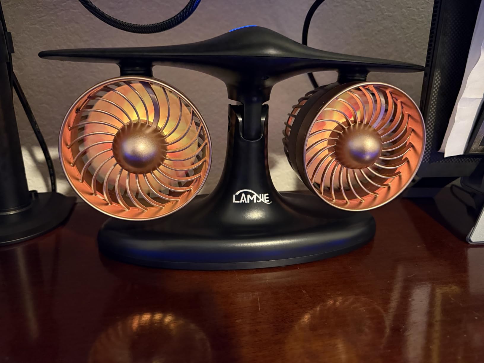 Jet Engine Desk Fan for Office, Rechargeable Table Fan Gift for Men customer photo 1