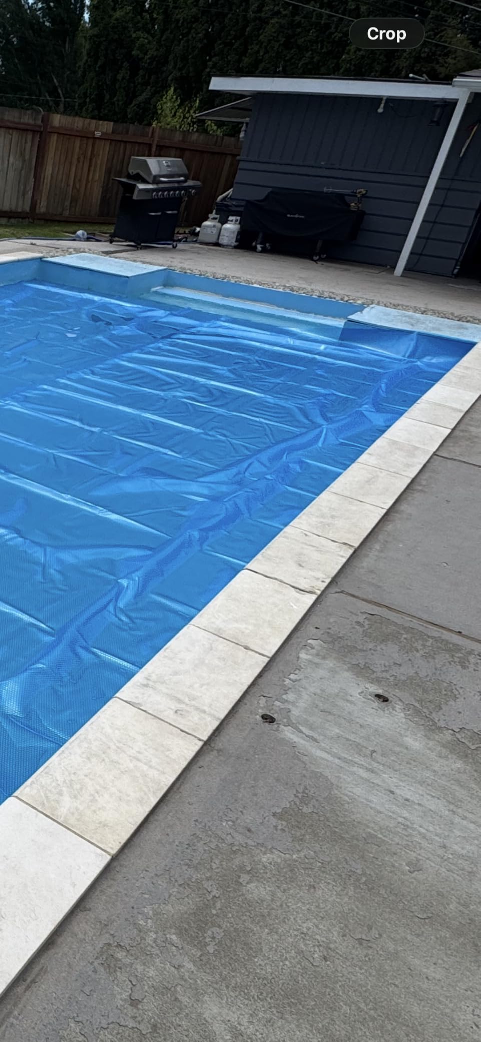 VEVOR Solar Pool Cover 32 x 16 ft 16 Mil Pool Bubble Cover Blue & Black customer photo 1